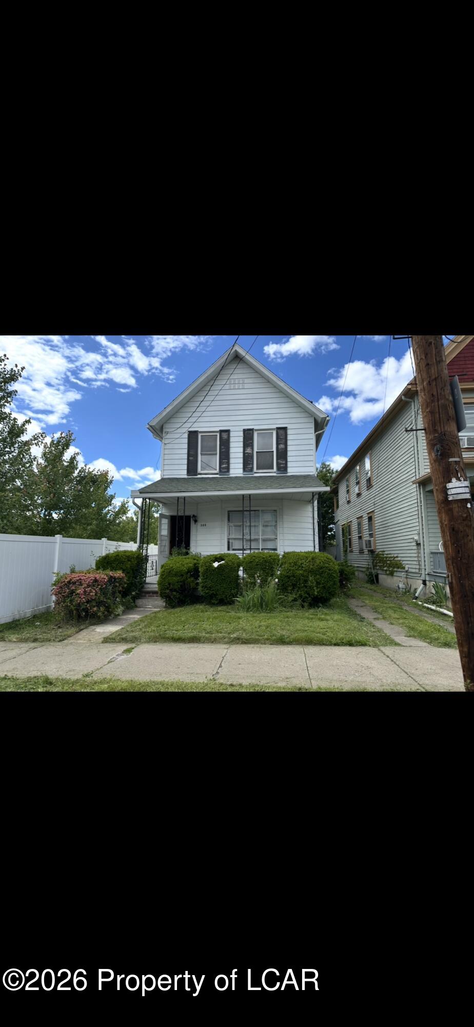 588 N Franklin Street — photo