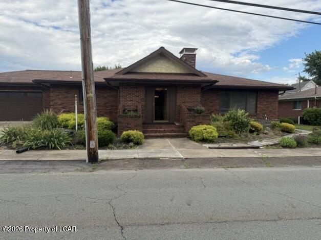 88 E Oak Street — photo