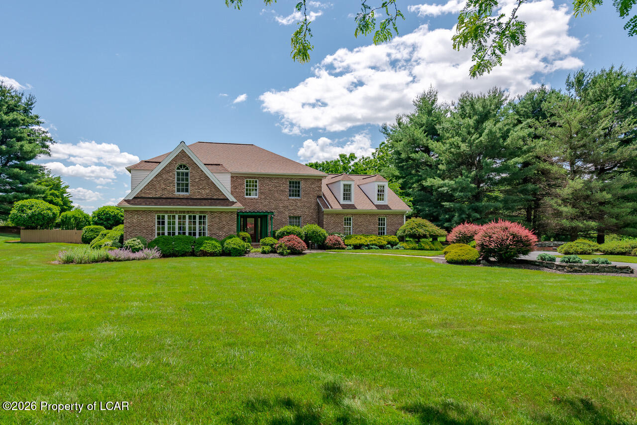 230 Lantern Hill Road — photo