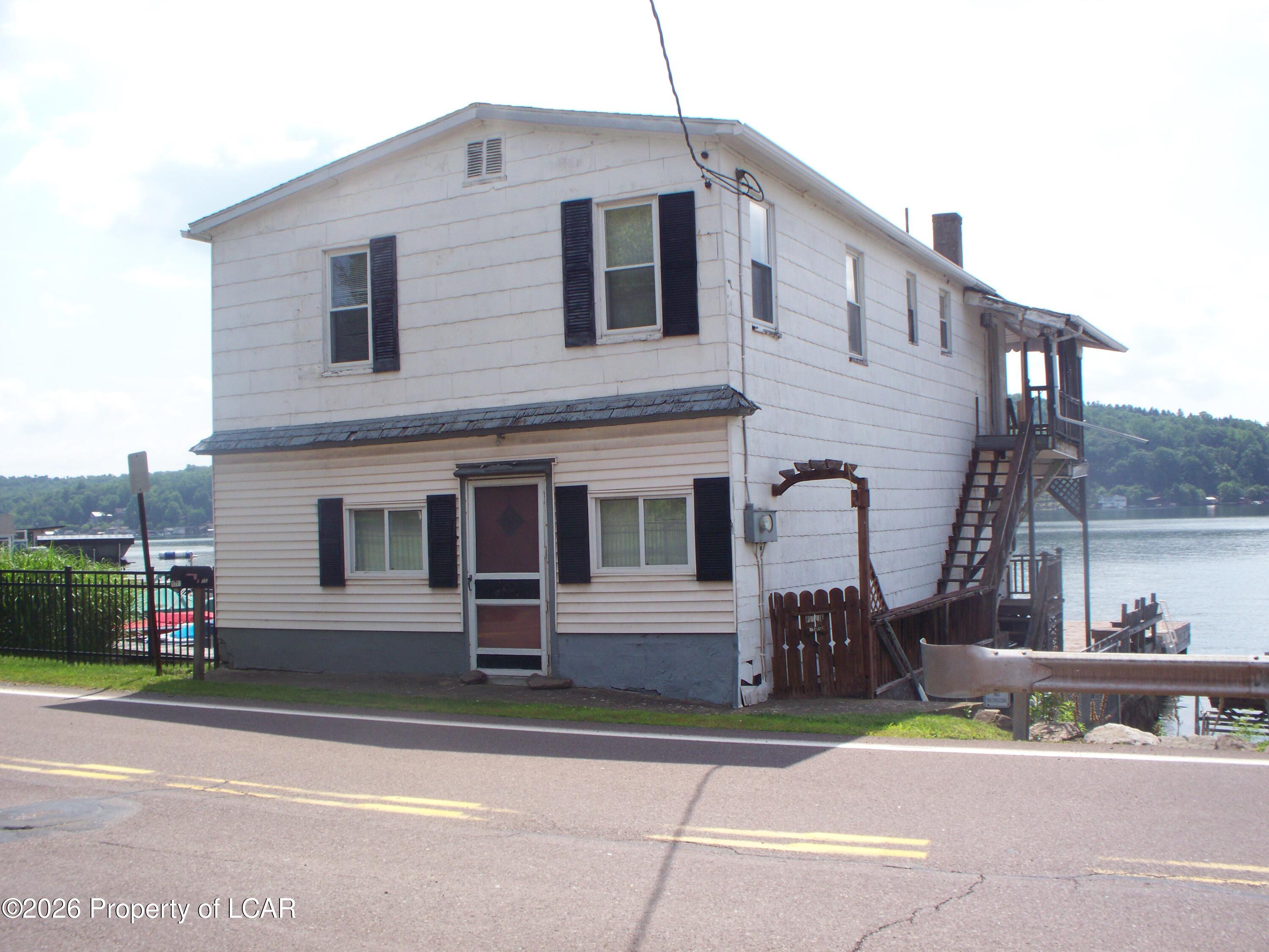 1718 Lakeside Drive — photo