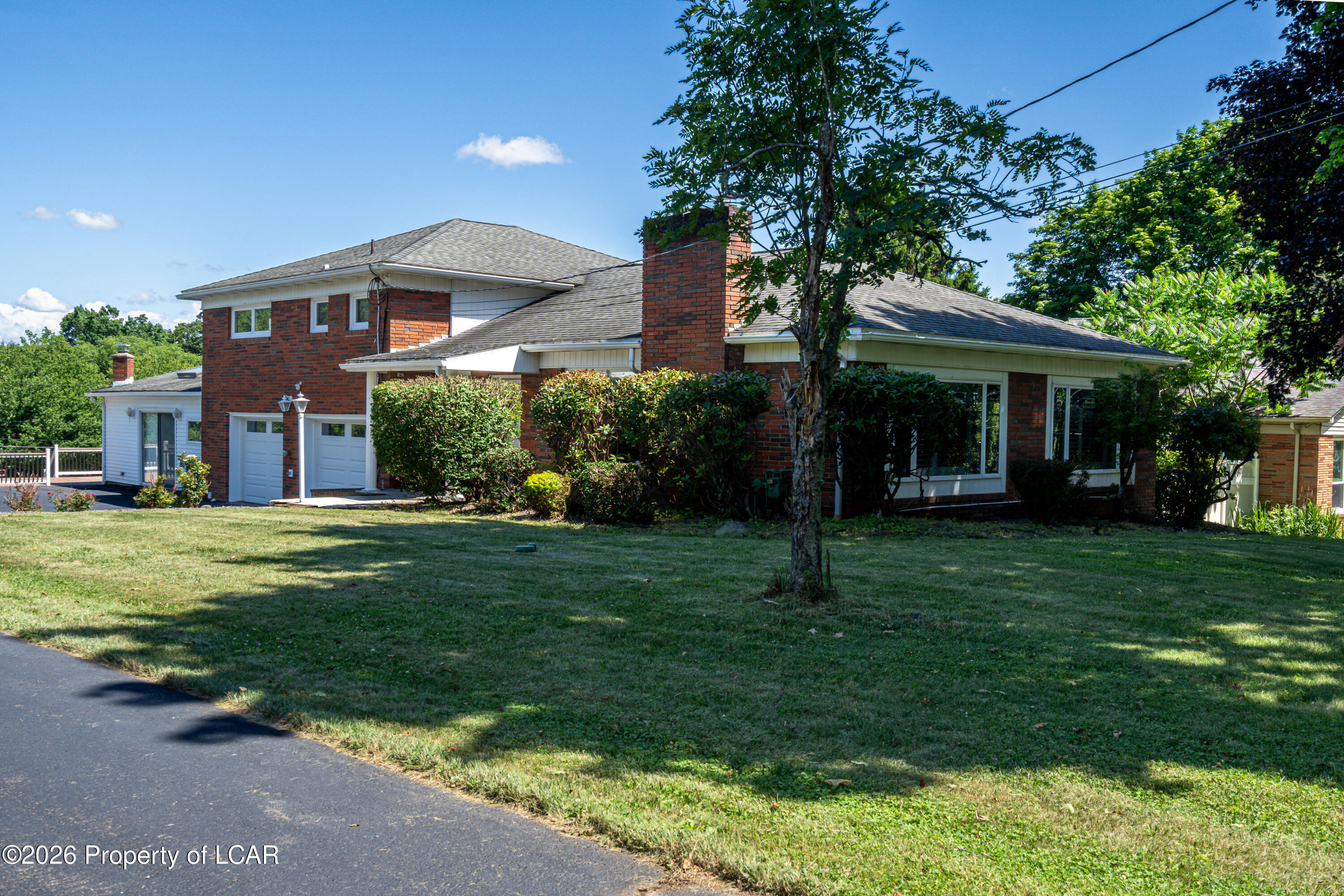 361 Upper Demunds Road — photo