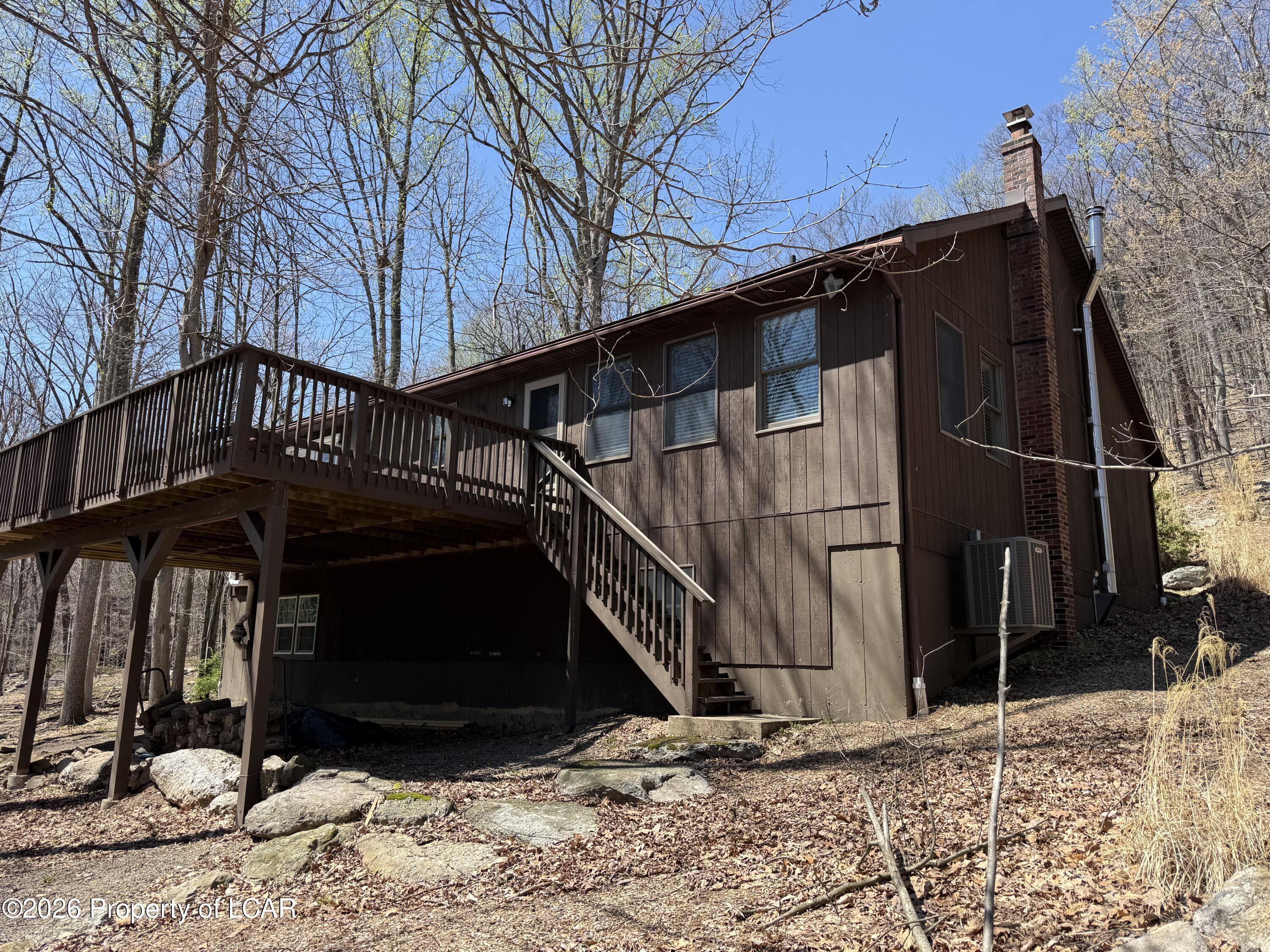16 Iroquois Circle — photo