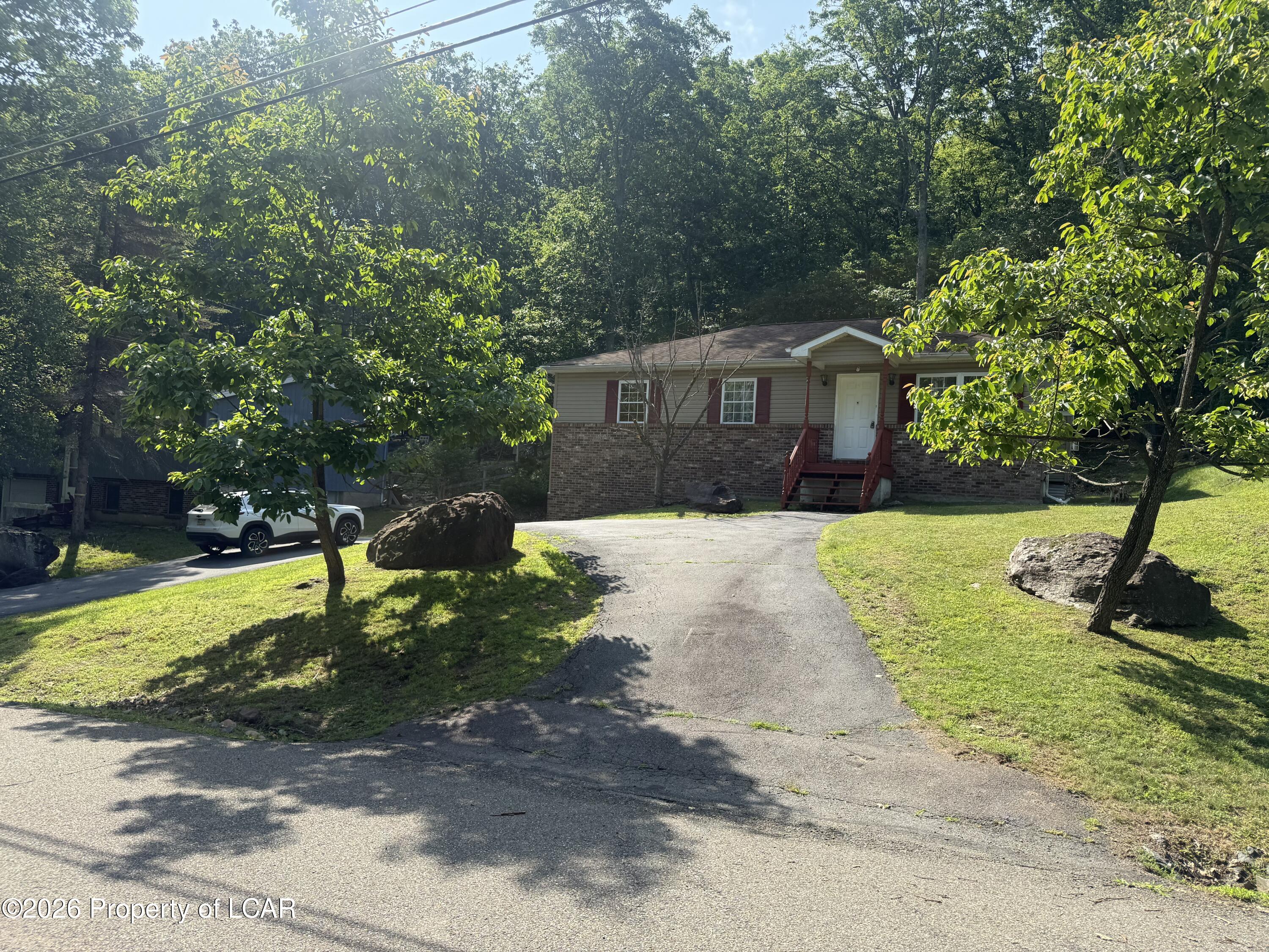 141 Buck Ridge Drive — photo