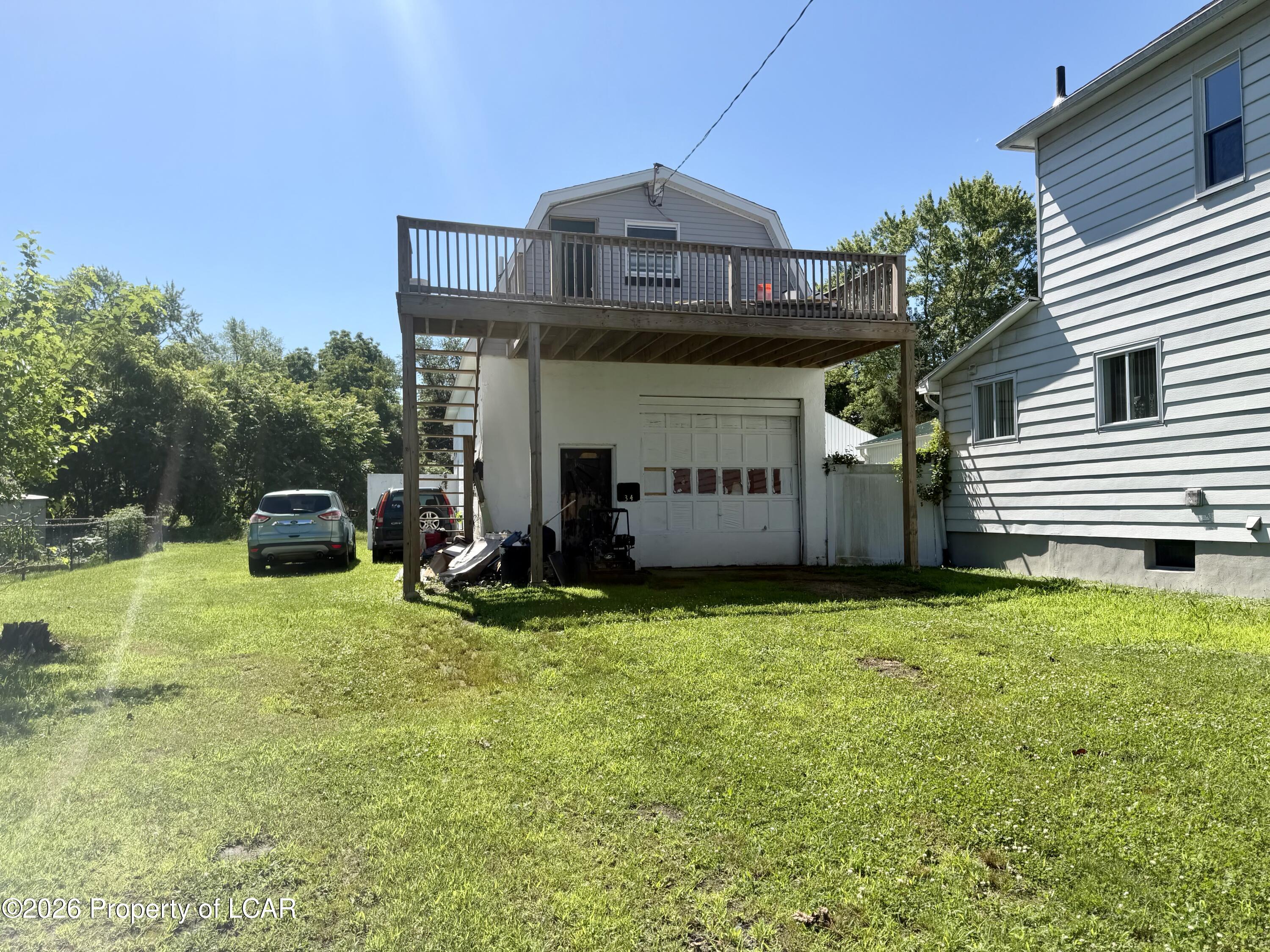 34 Buttonwood Avenue — photo