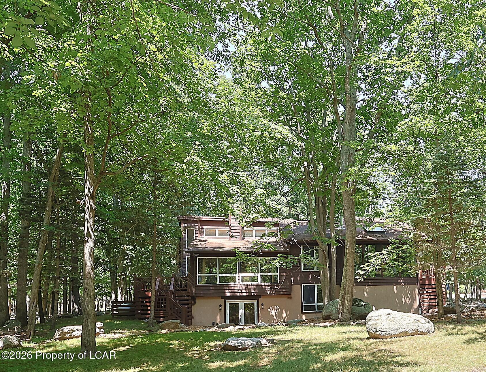 373 W Lake Valley Drive — photo