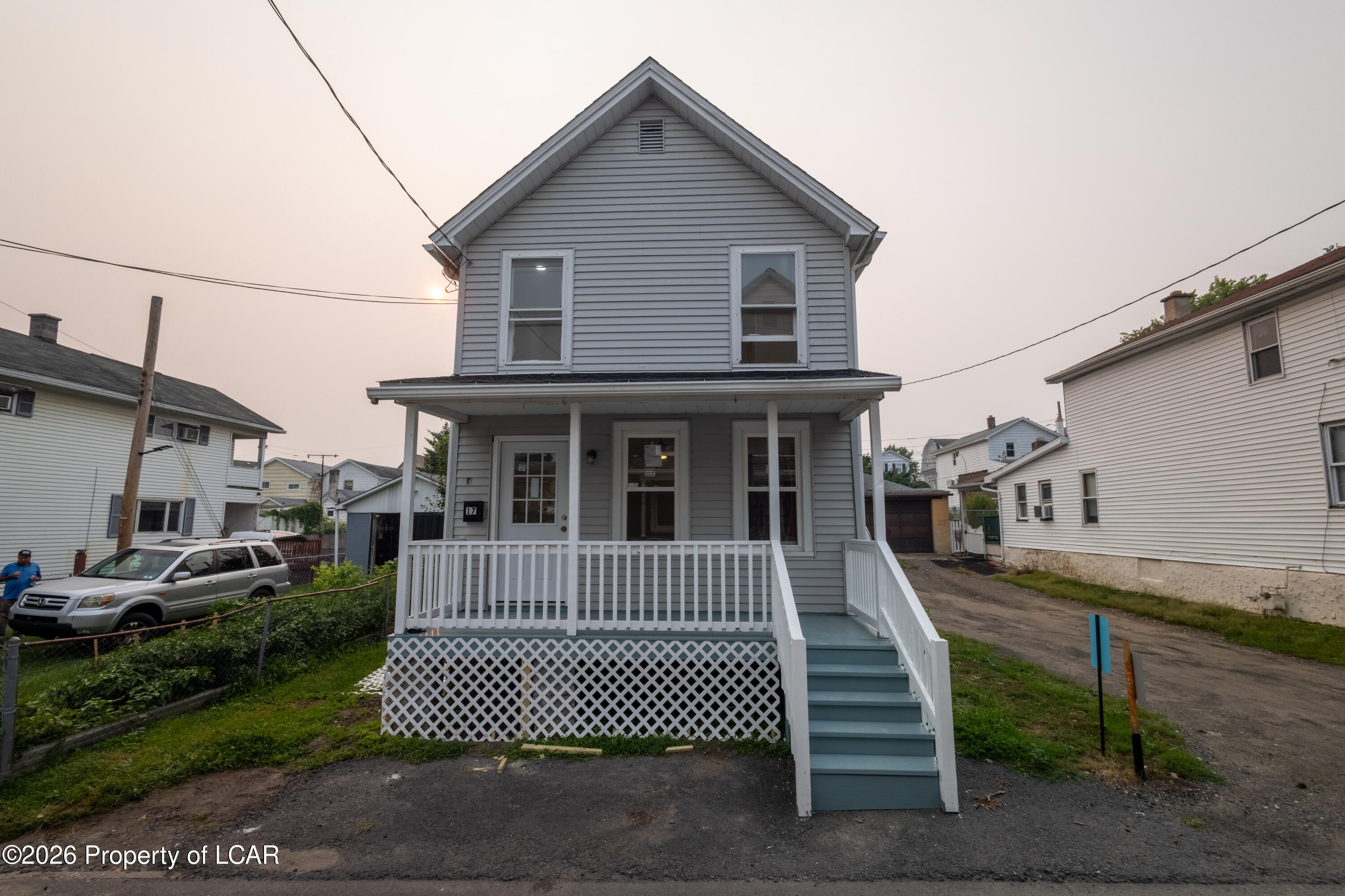 17 Griffiths Lane — photo