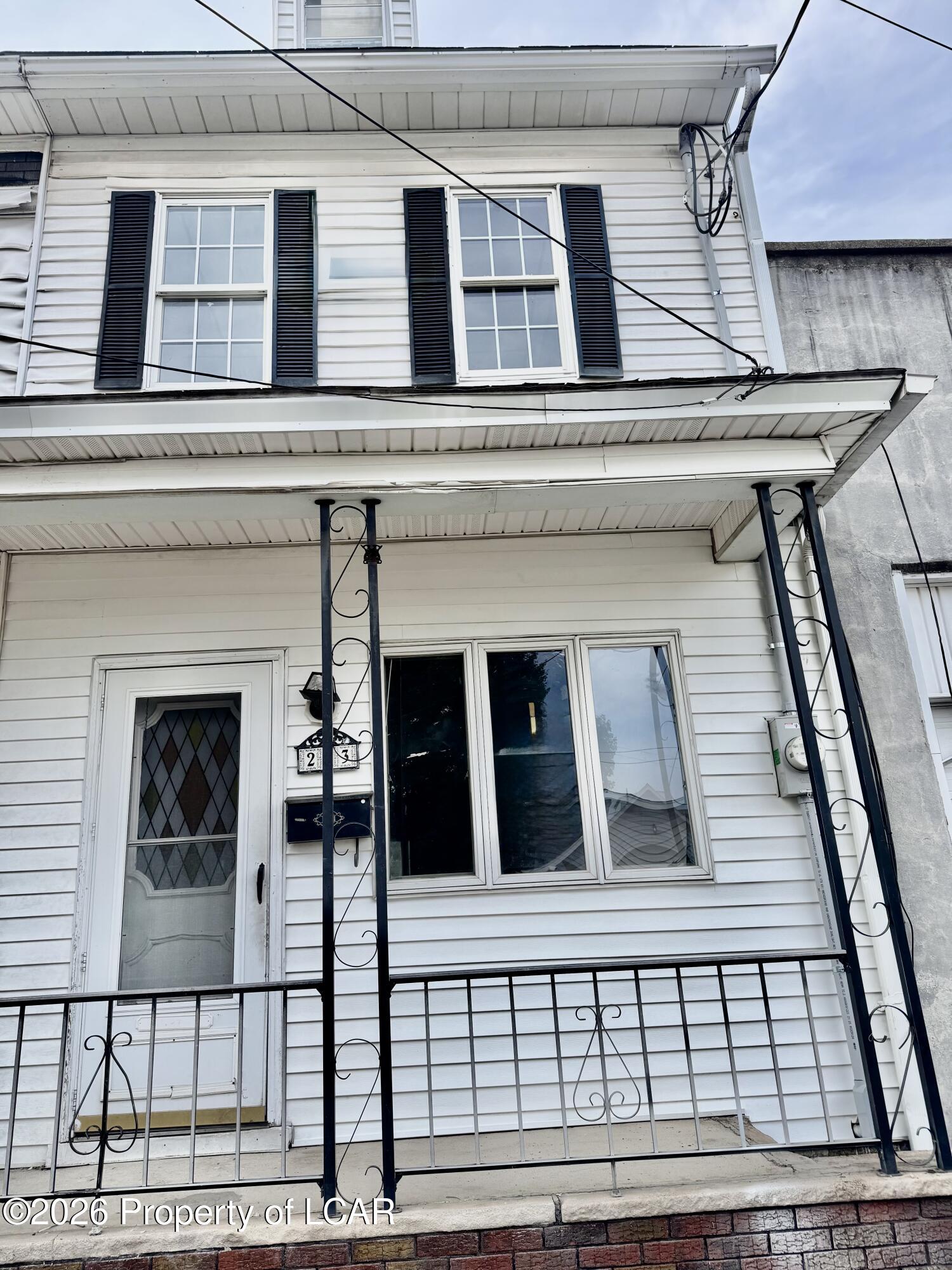 213 W Columbus Street — photo