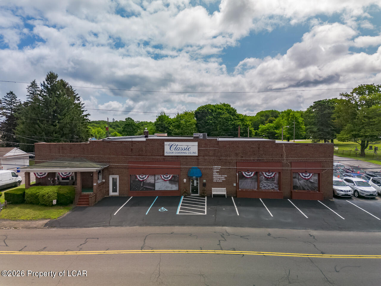 205 S Poplar Street — photo