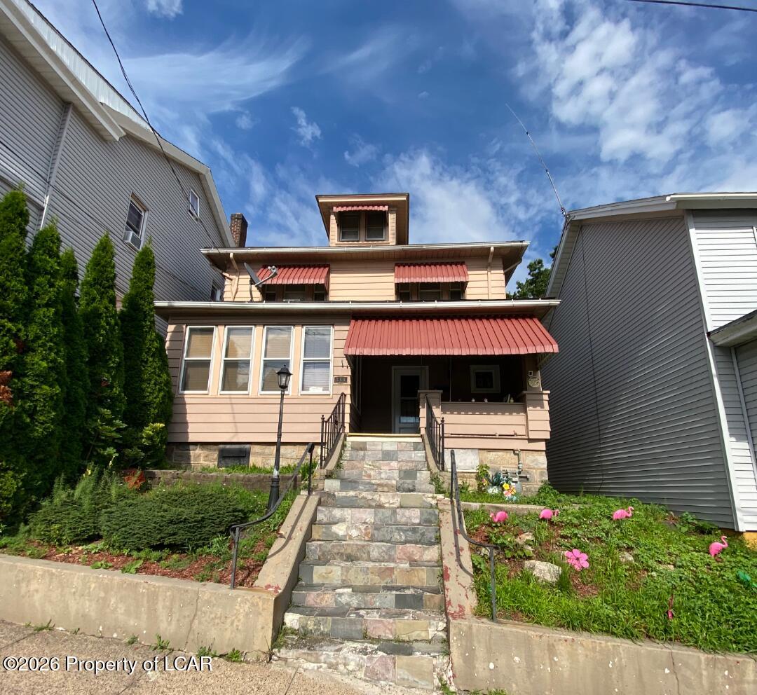 555 N Wyoming Street — photo