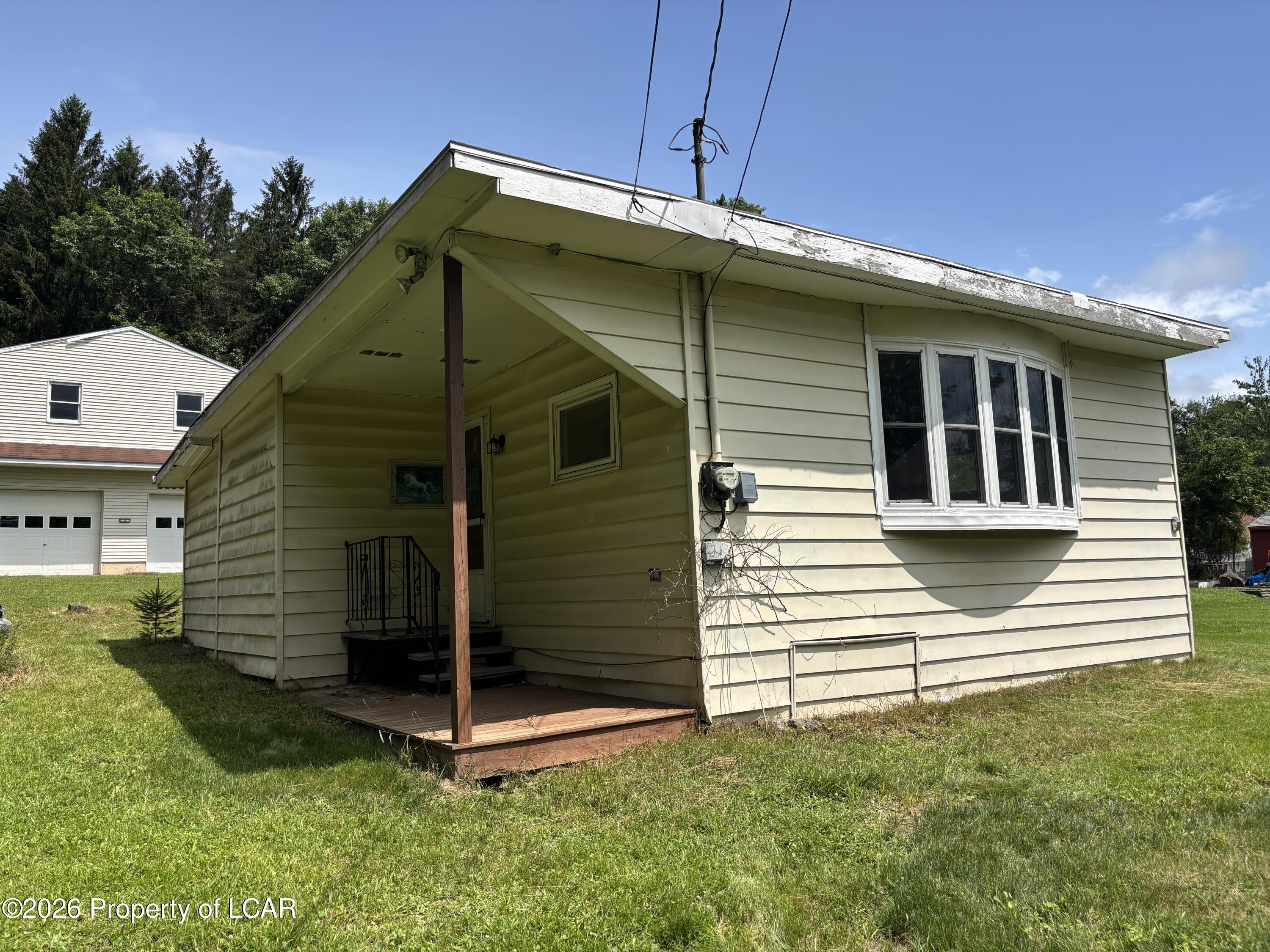 505 Thornhurst Road — photo