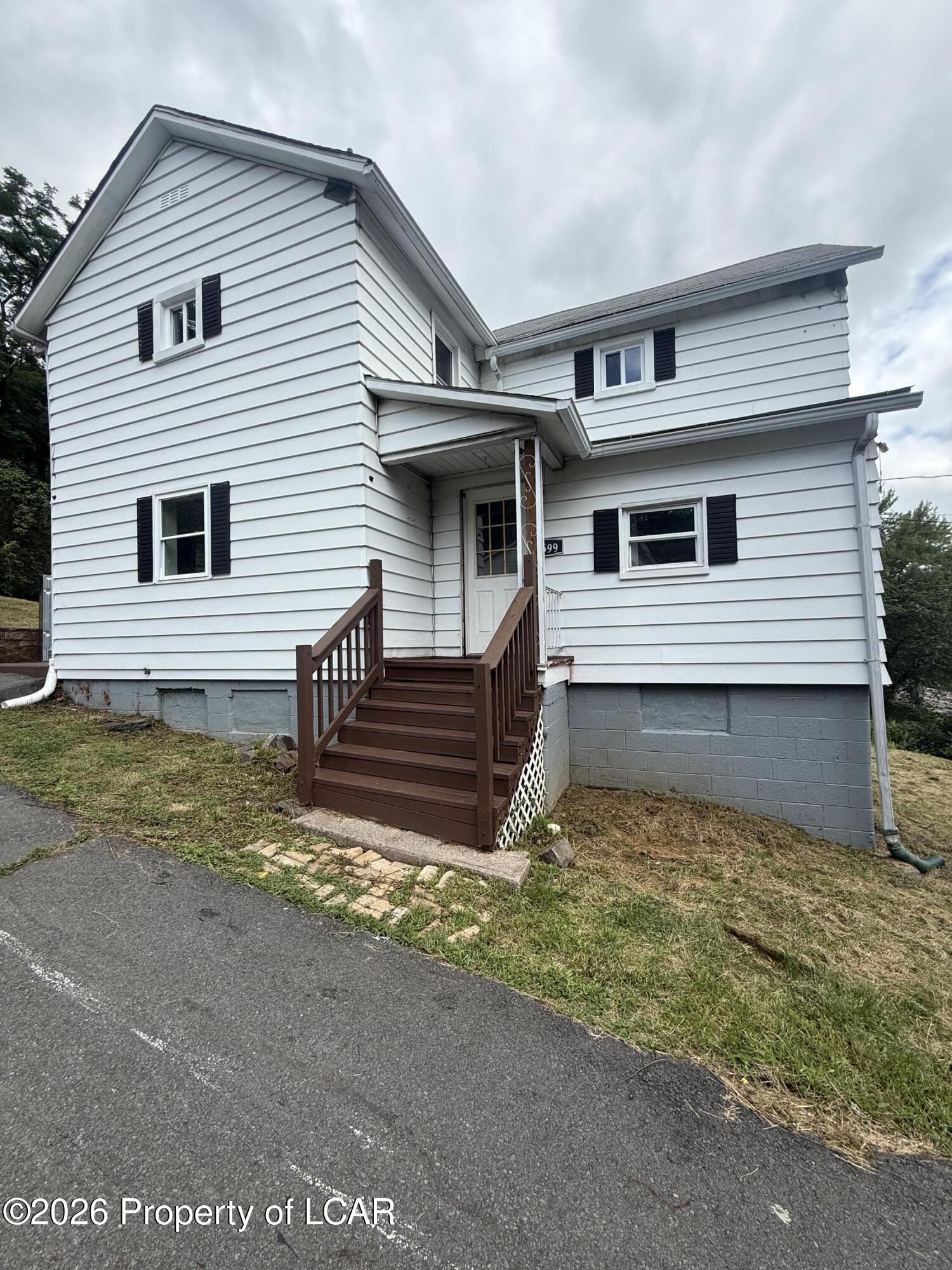 1699 W Main Street — photo