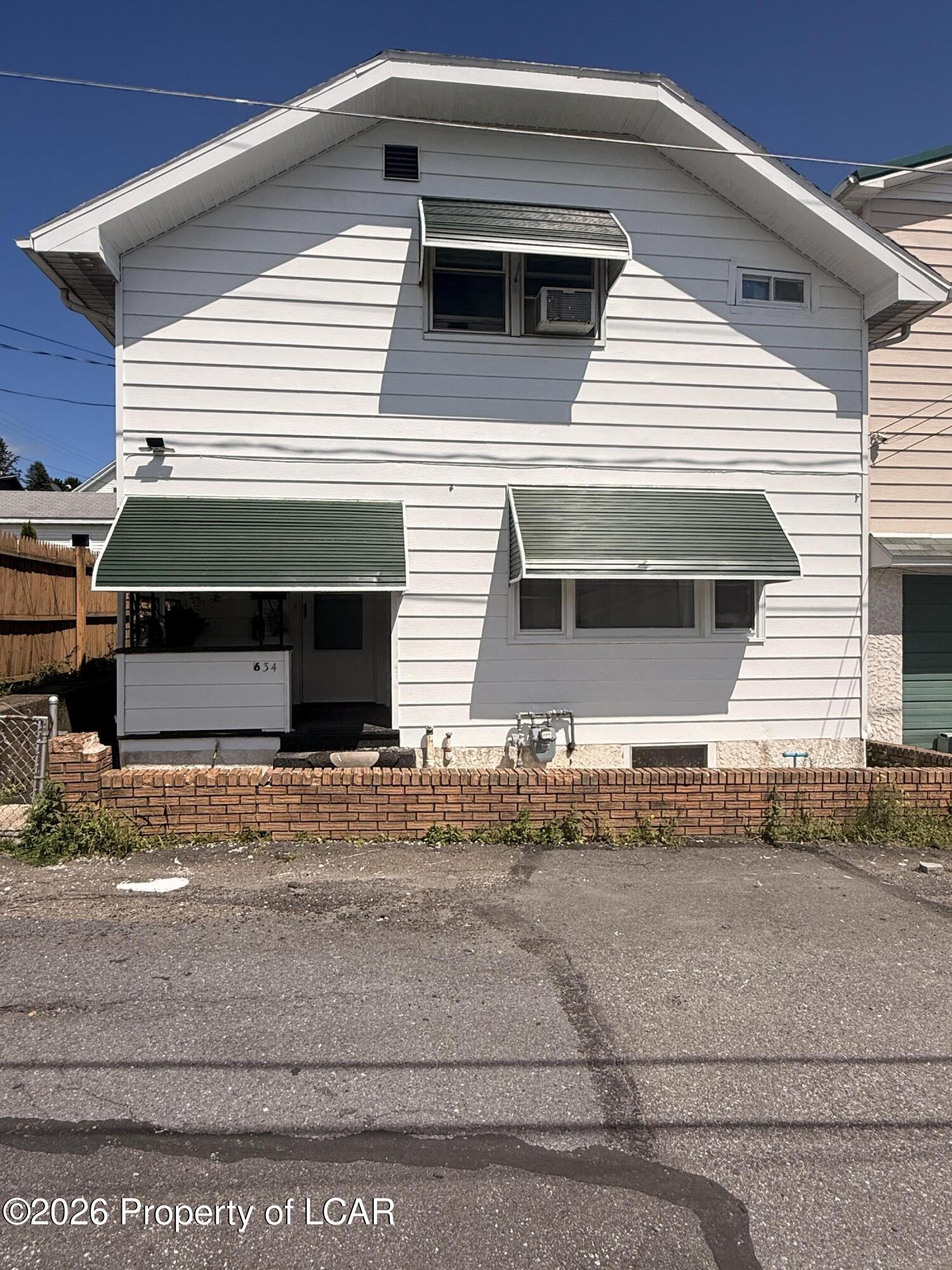 634 Taylor Court — photo