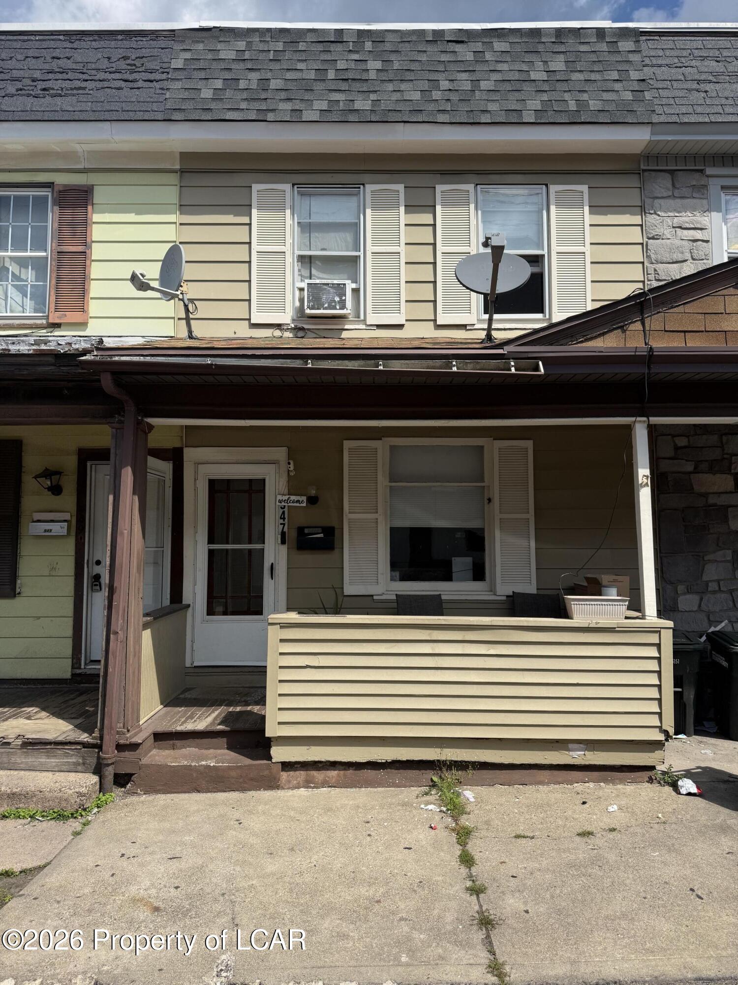 947 W 3rd Street — photo