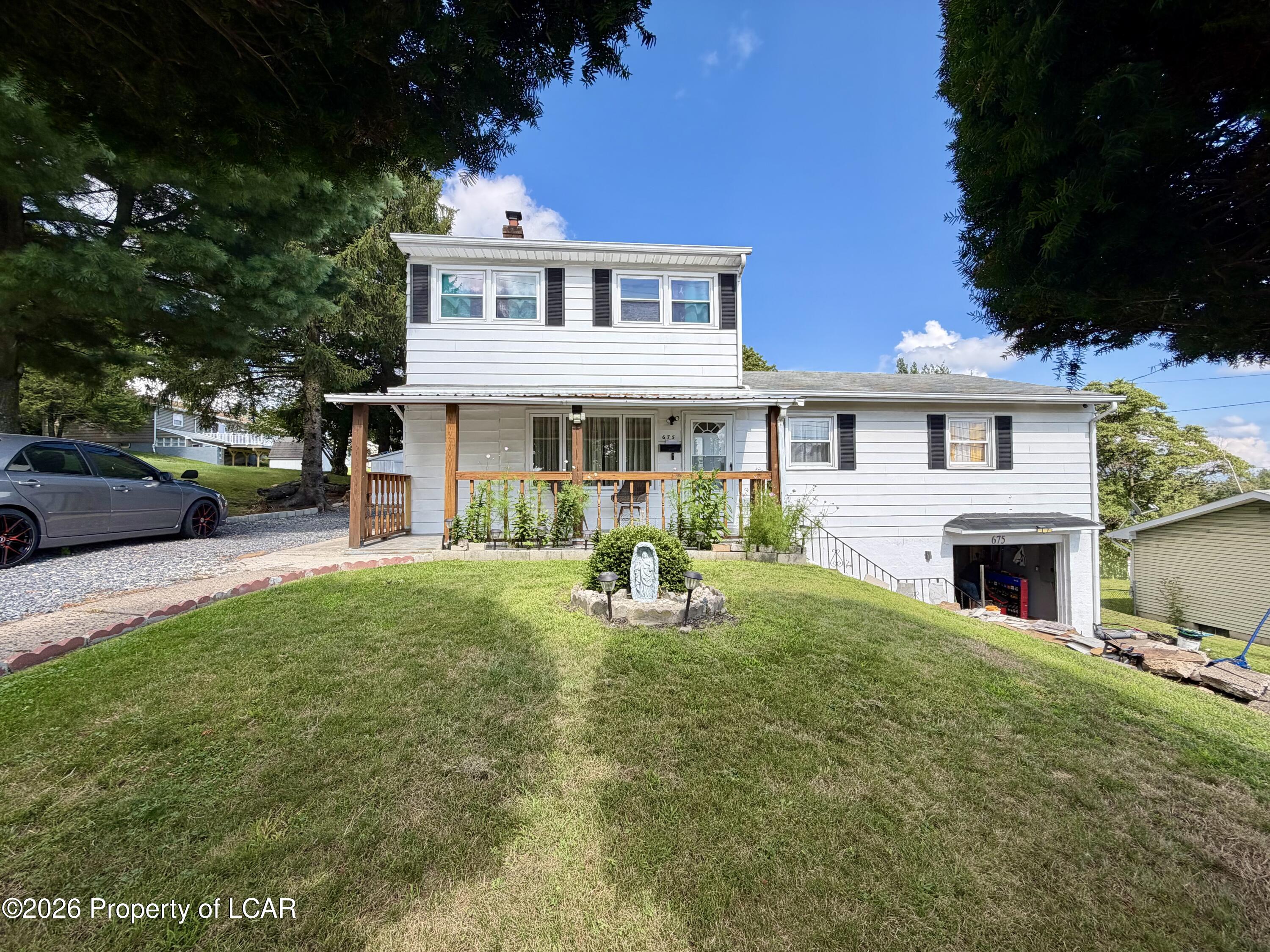 675 Pardee Street — photo