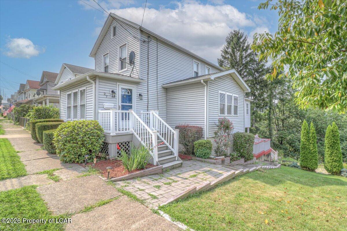 27 Pulaski Street — photo