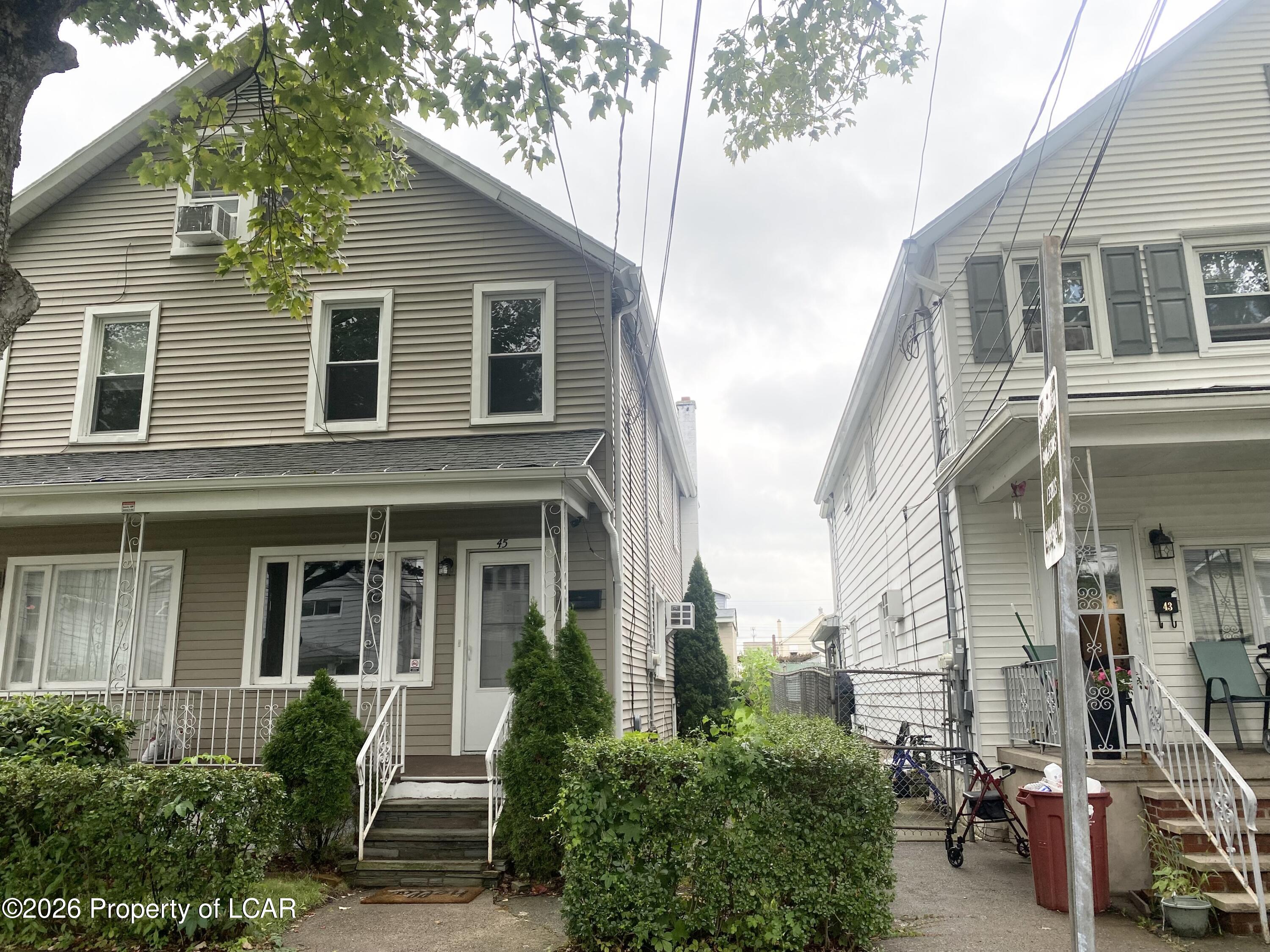 45 Pulaski Street — photo