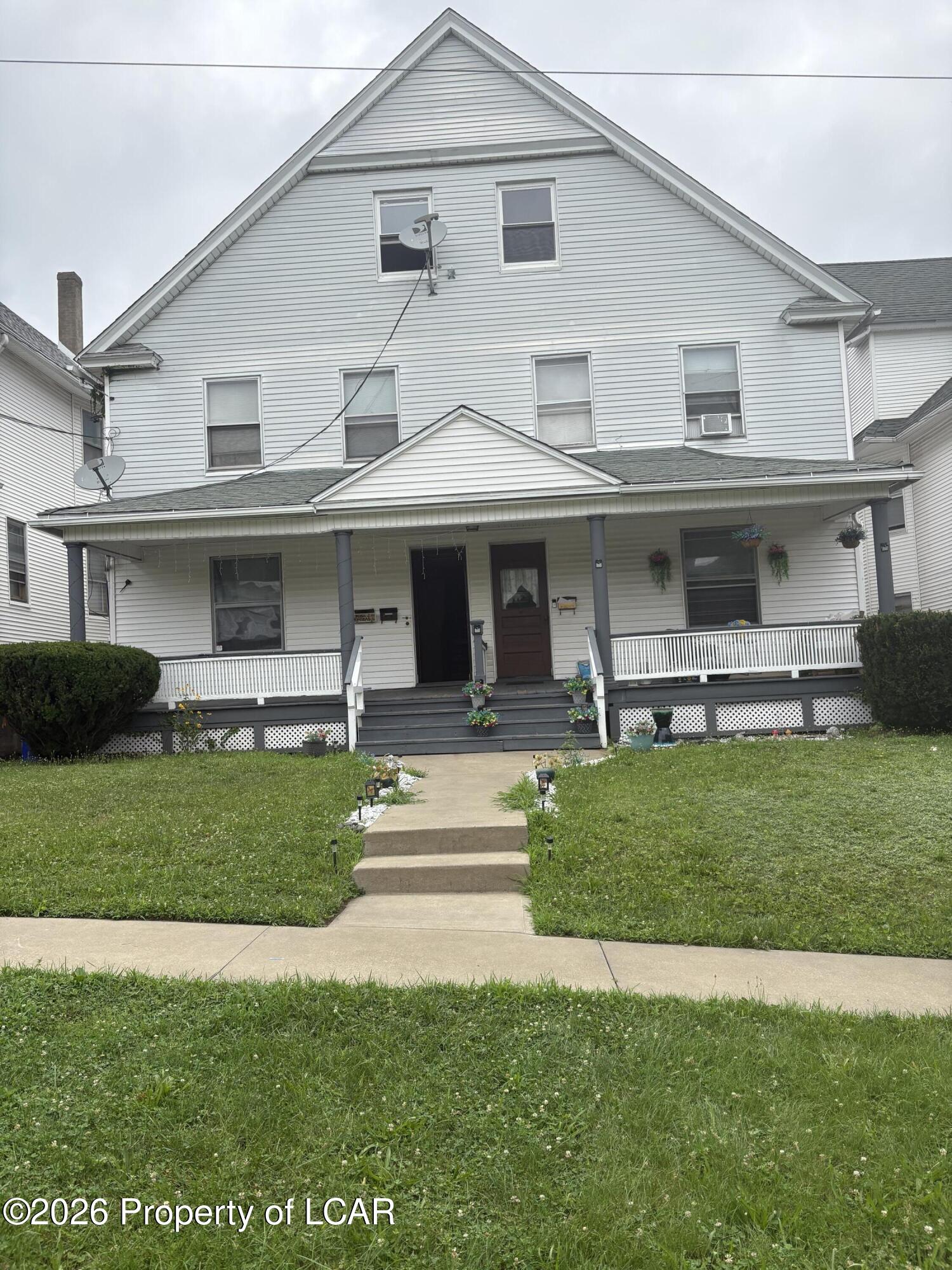 1222 Schlager Street 2nd Floor — photo