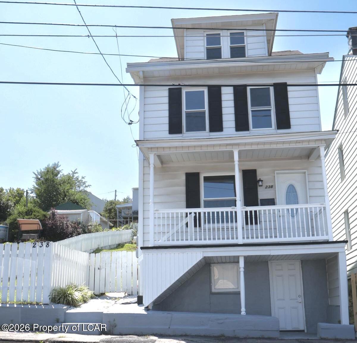 238 Broad Street — photo