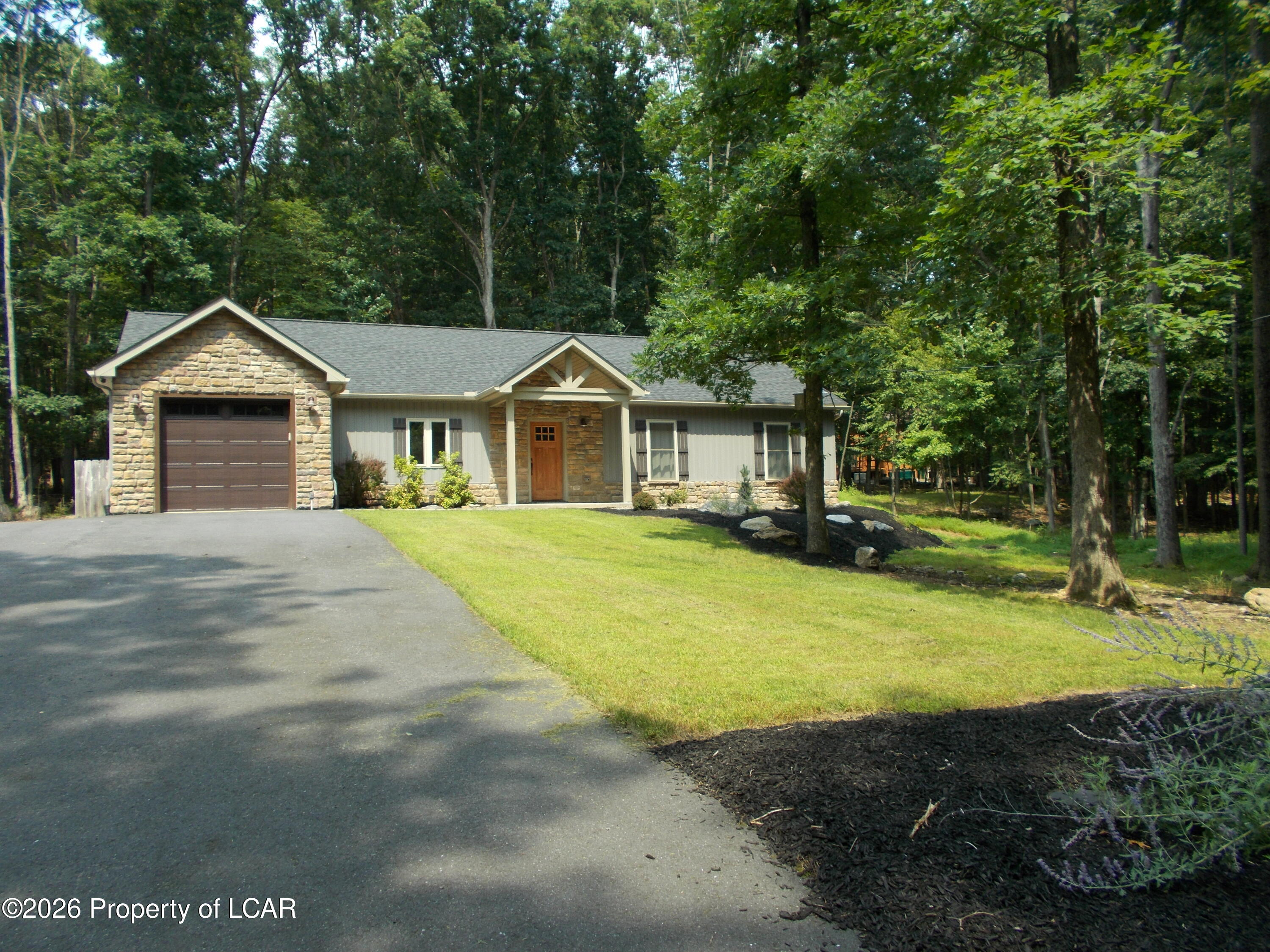 33 Arapahoe Circle — photo