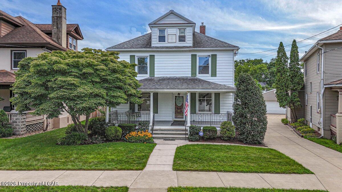 242 E Pettebone Street — photo
