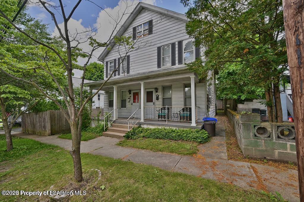 819 Delaware Street — photo