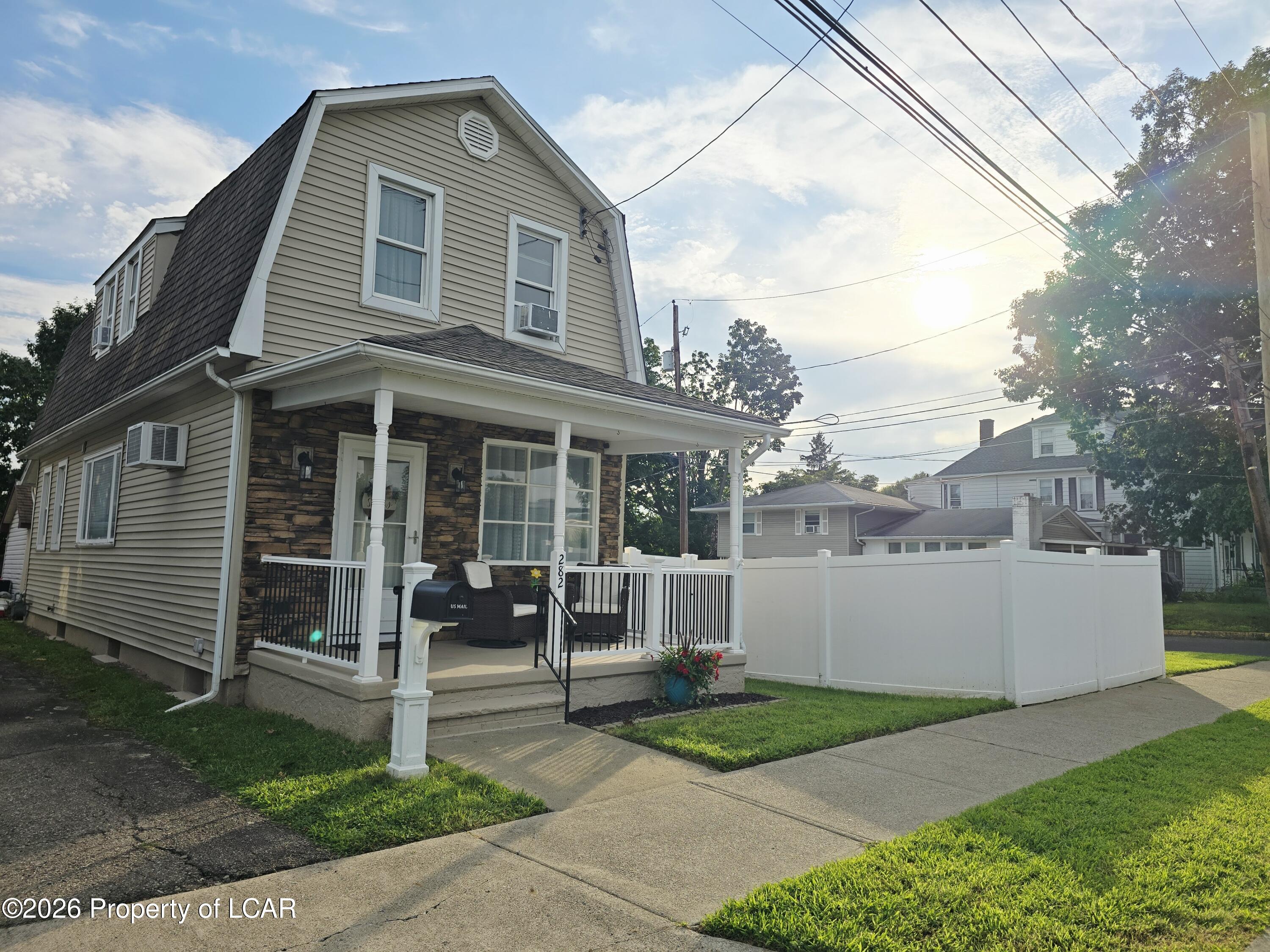 282 Riverside Drive — photo