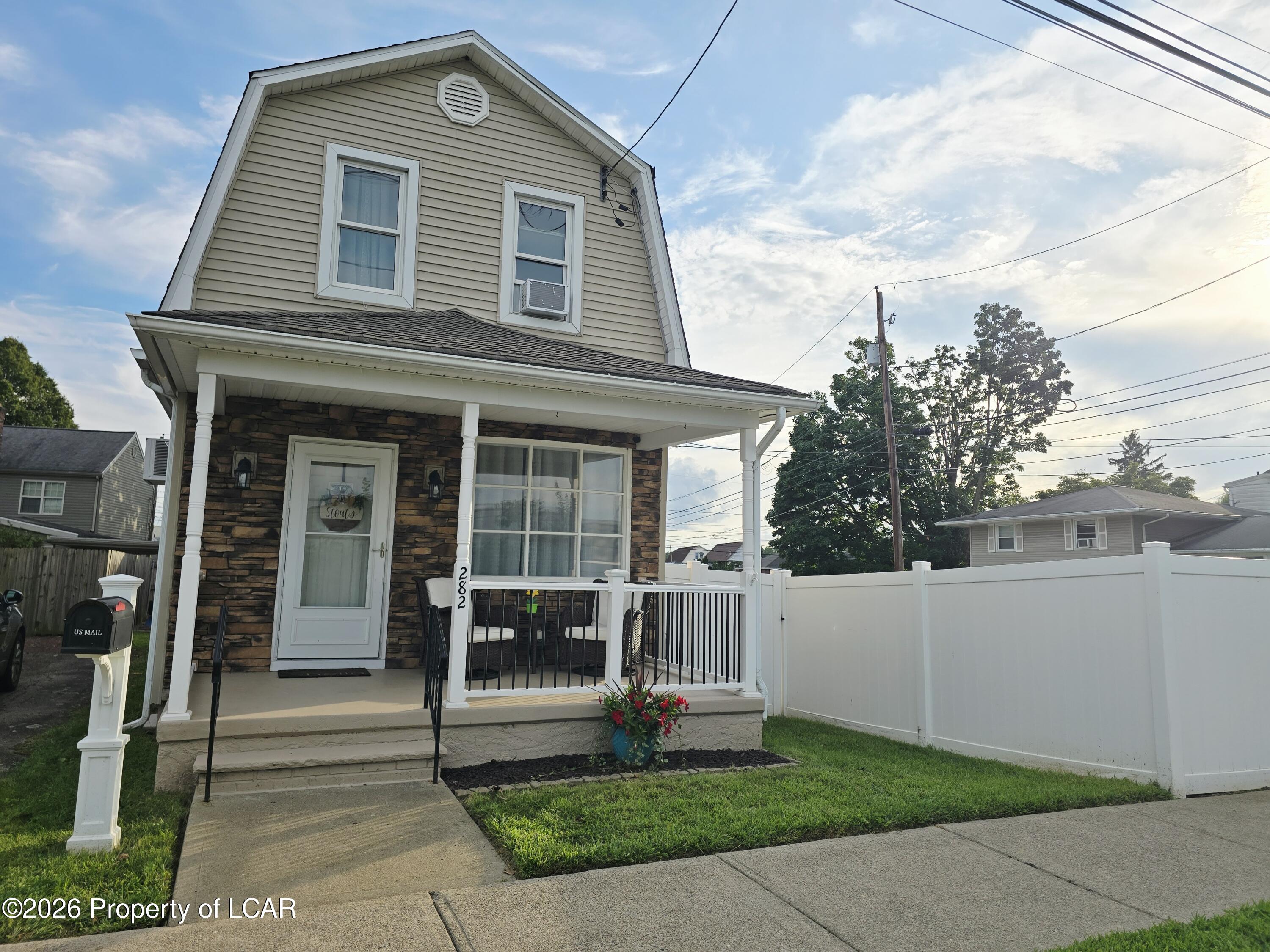 282 Riverside Drive, Wilkes-Barre, PA 18702 — photo 2