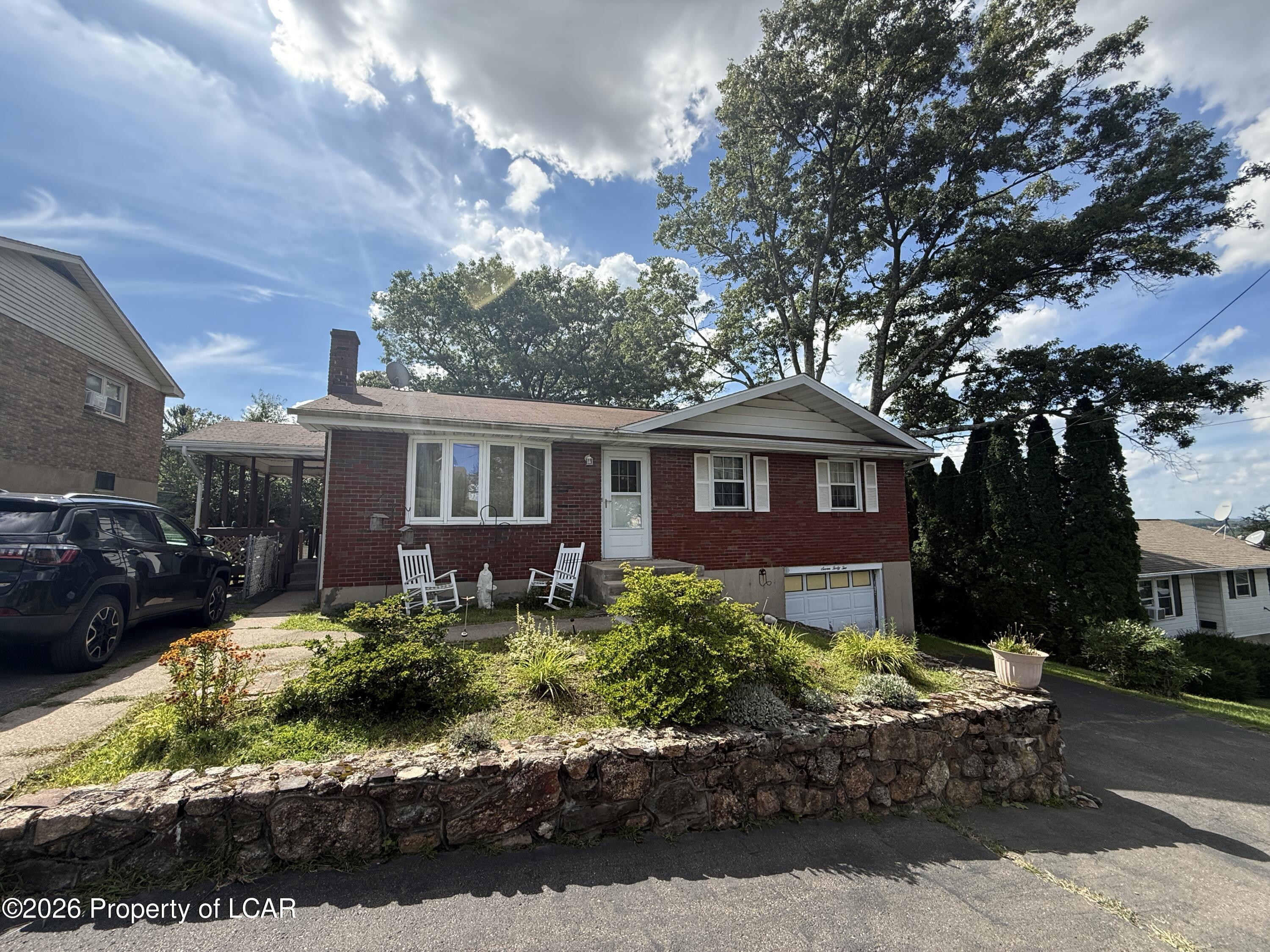 742 Hayes Street — photo