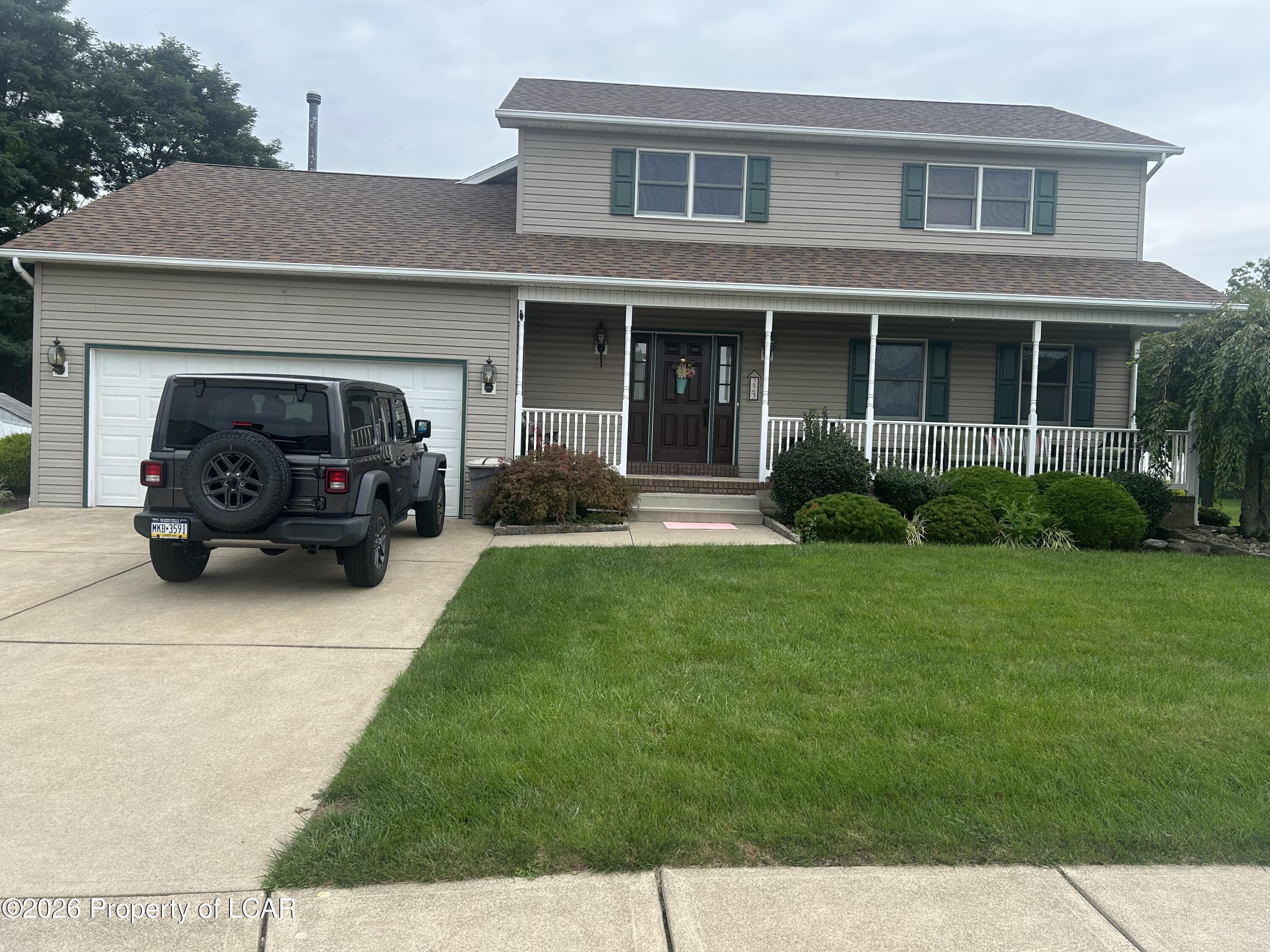 223 Red Coat Lane — photo