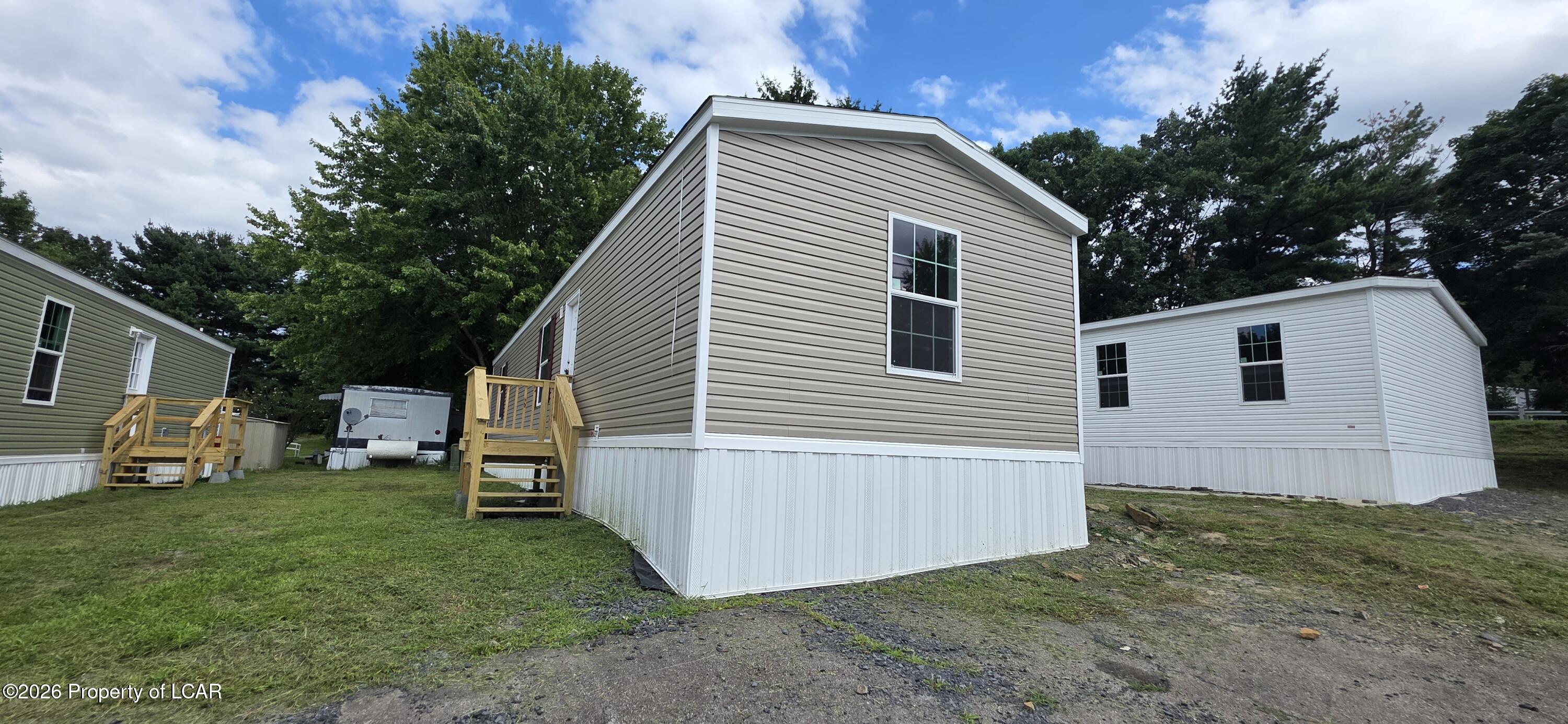 102 E Mountain Ridge Mhp — photo