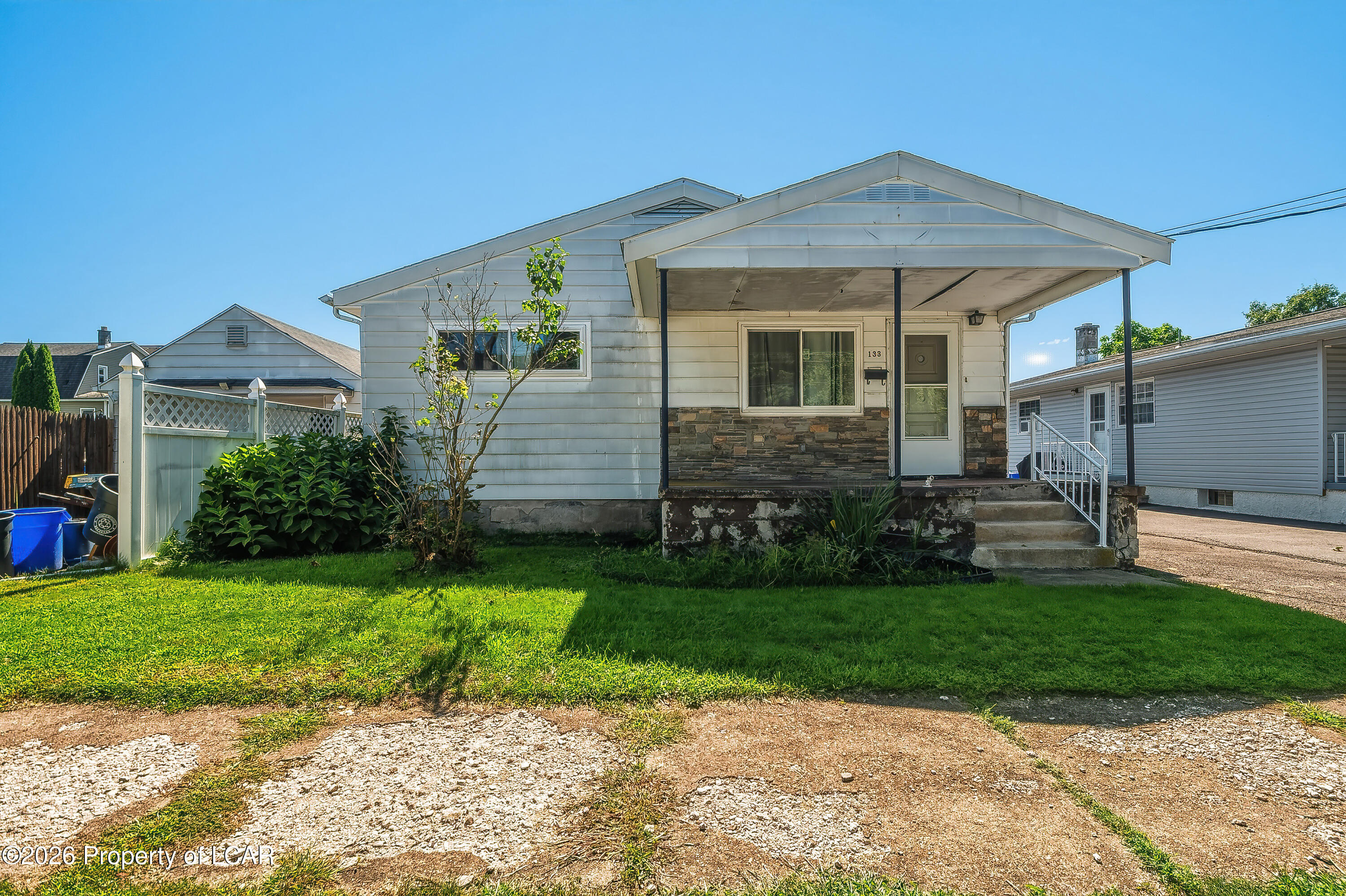 133 Townsend Avenue — photo