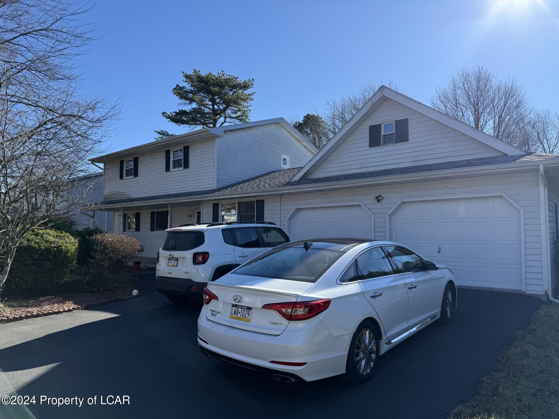 131 Hilltop Road — photo