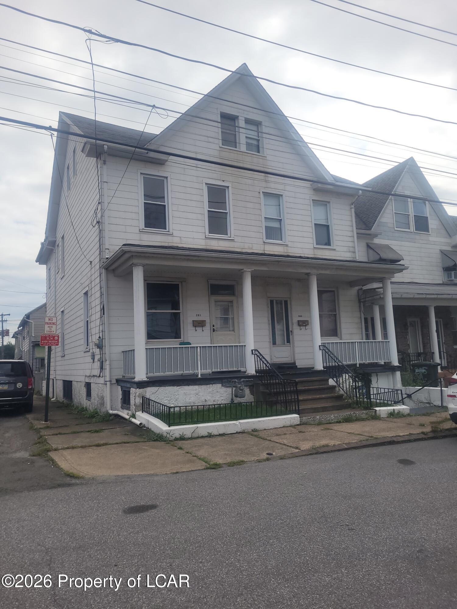 201 S Cedar Street — photo