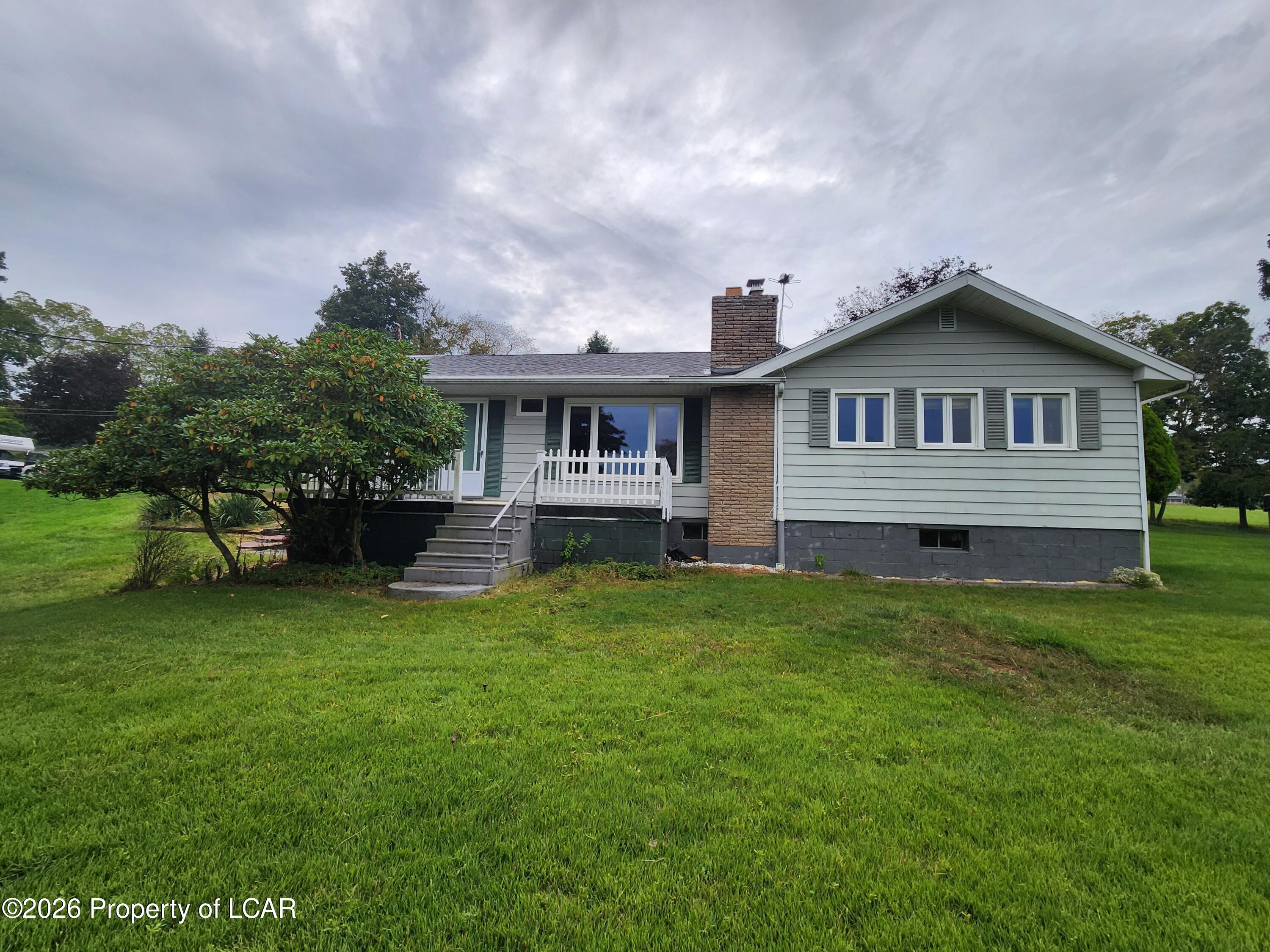 160 Jake Moore Road — photo