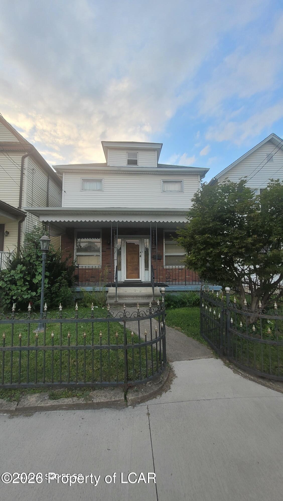 319 Main Street — photo
