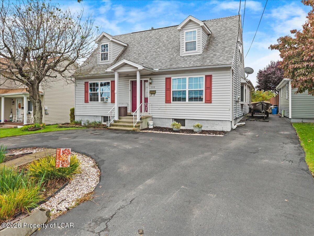 114 Wright Street, Duryea, PA 18642 — photo 2