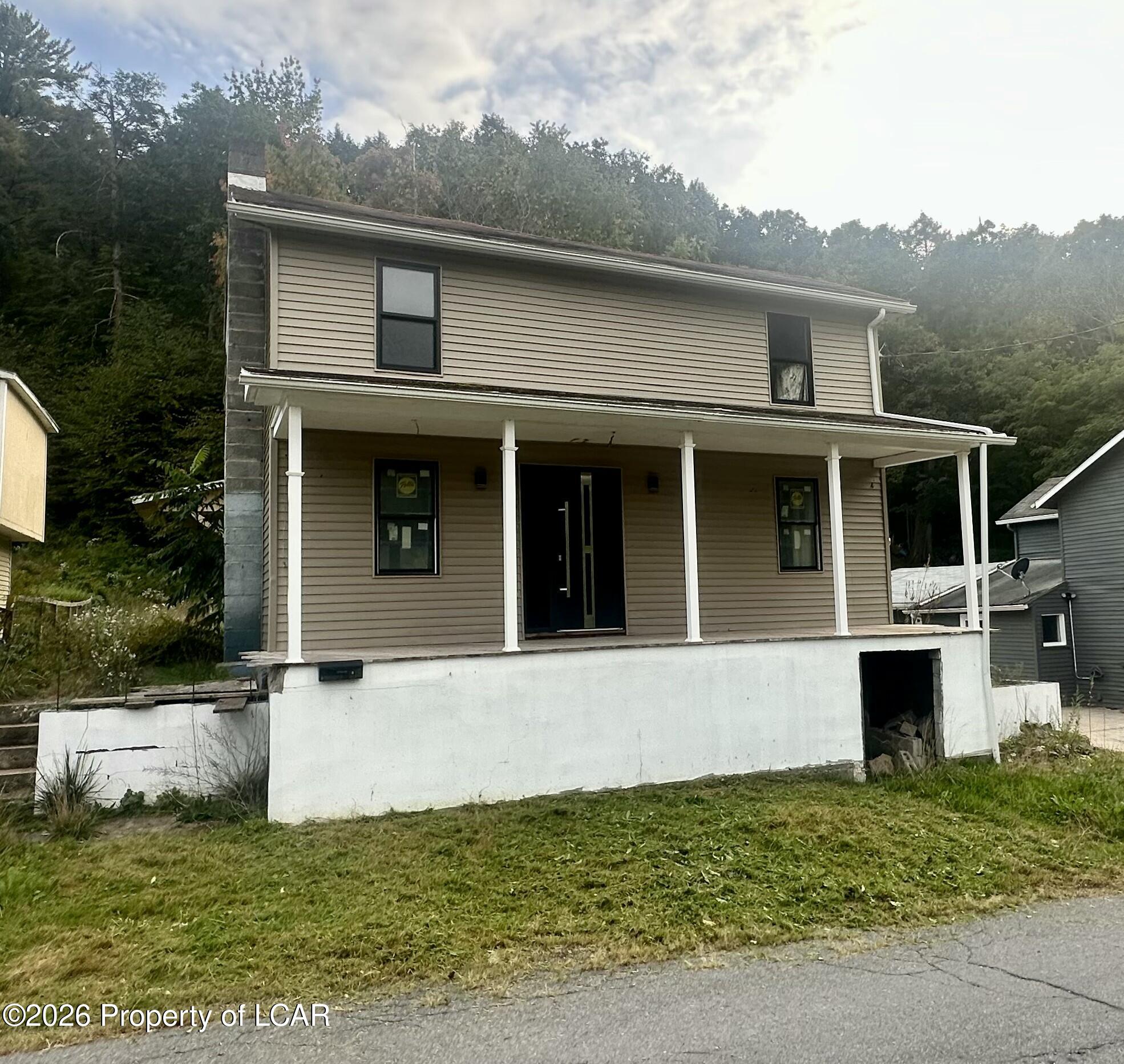 93 Grant Street — photo