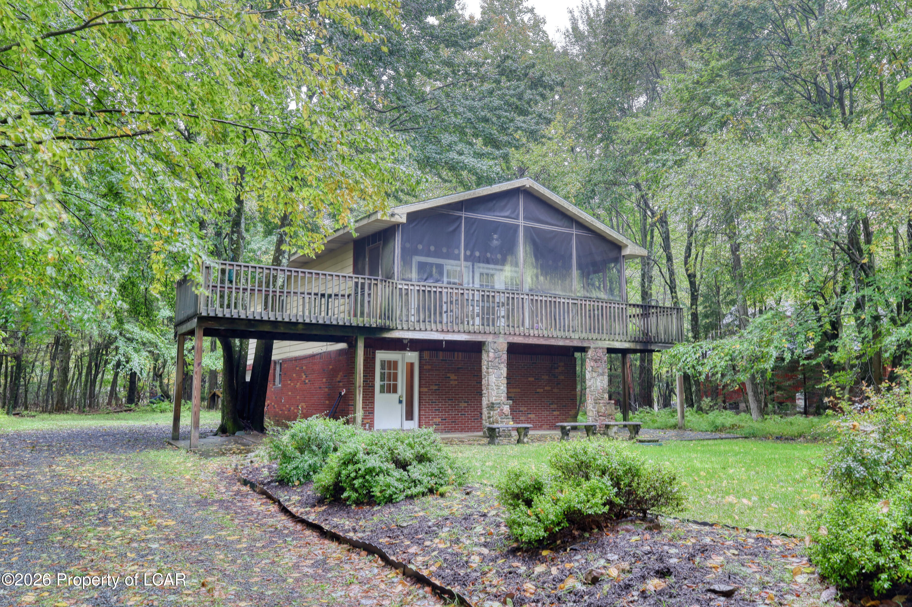 200 Birch Drive — photo