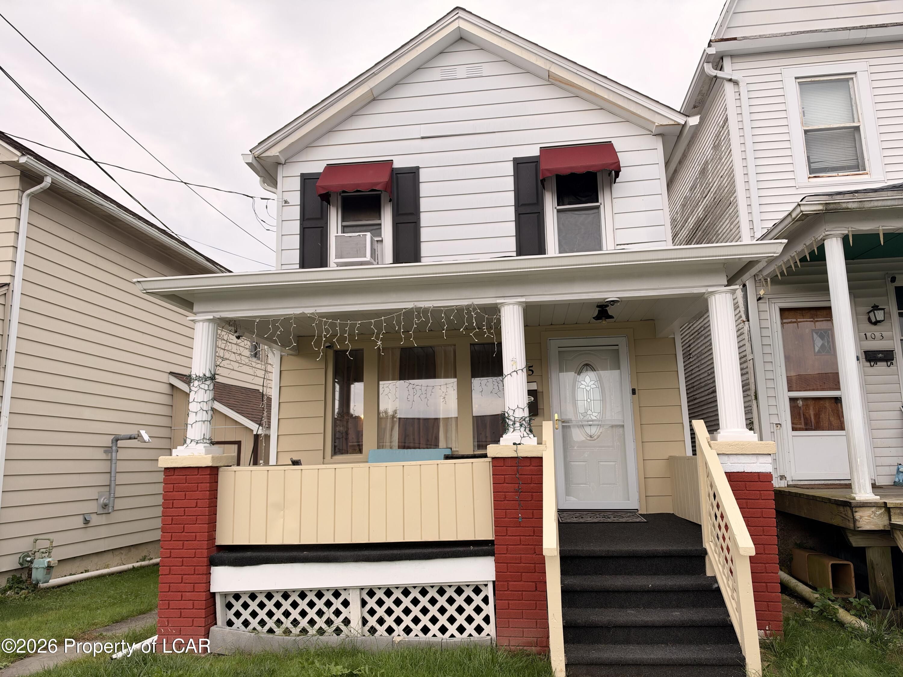 105 E Liberty Street — photo