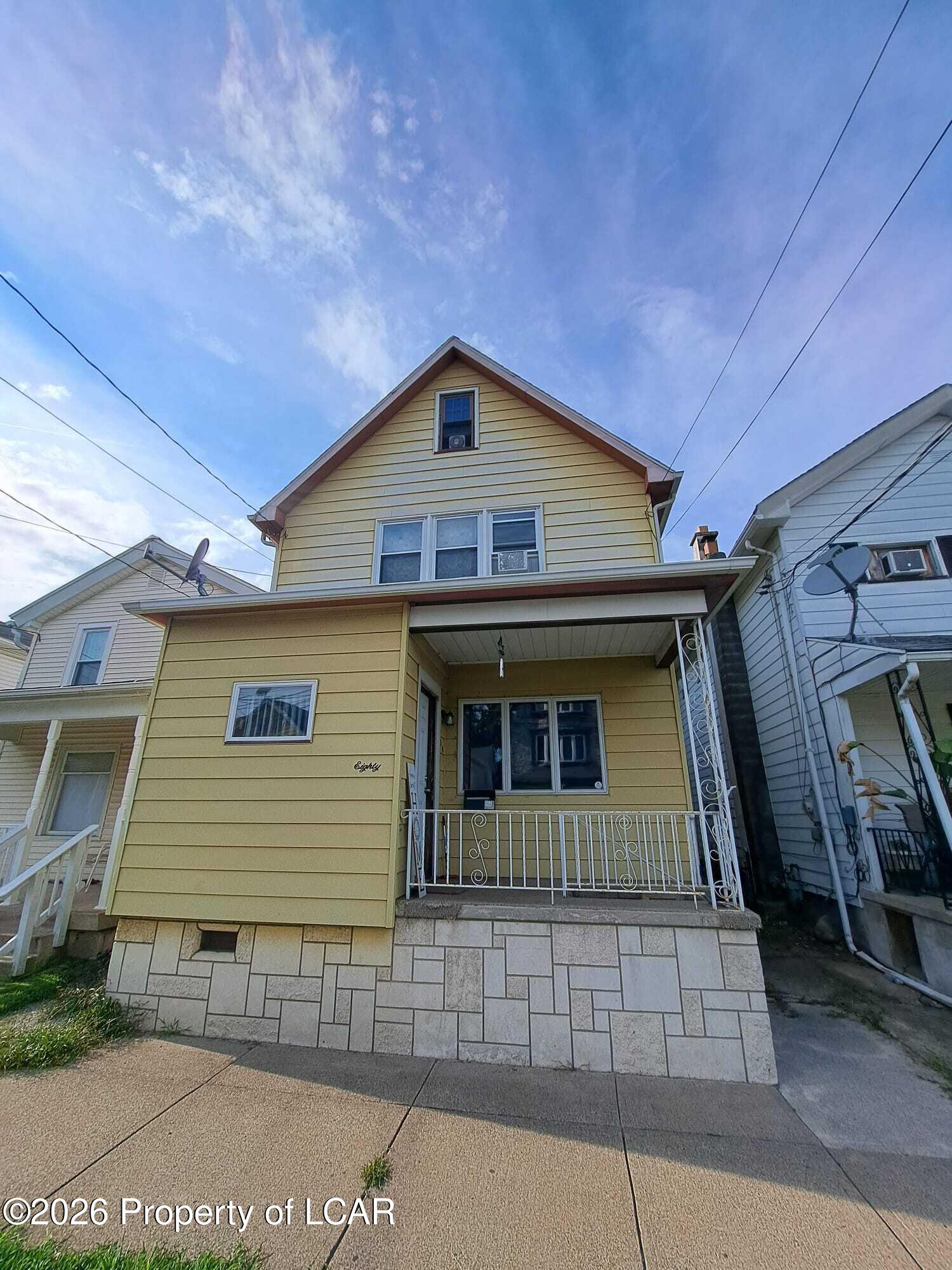80 Maxwell Street — photo