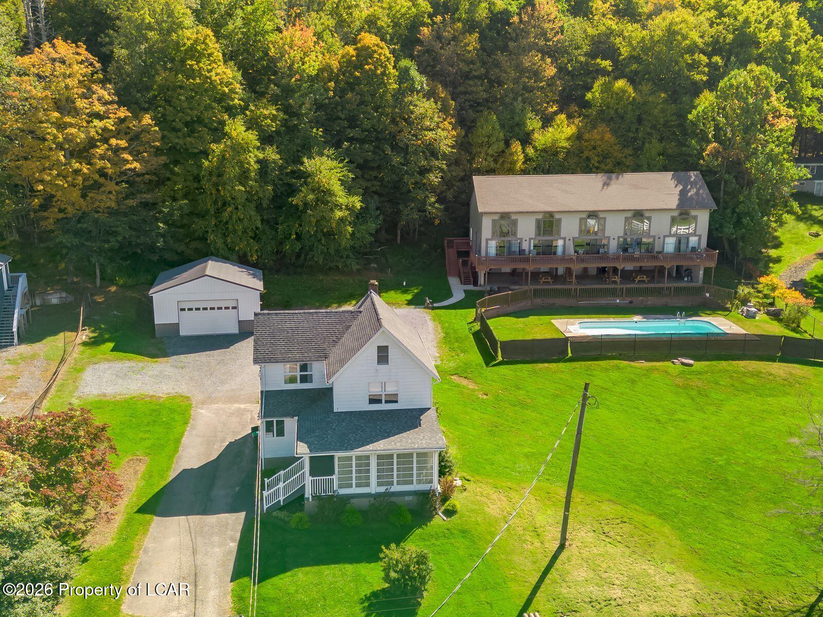 2247 Lakeside Drive — photo