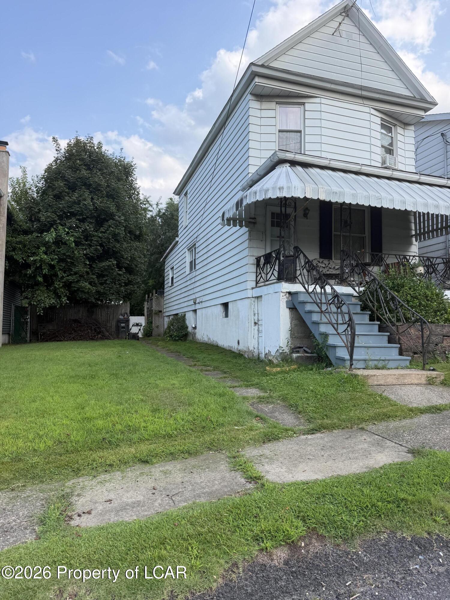 121 S Walnut Street — photo