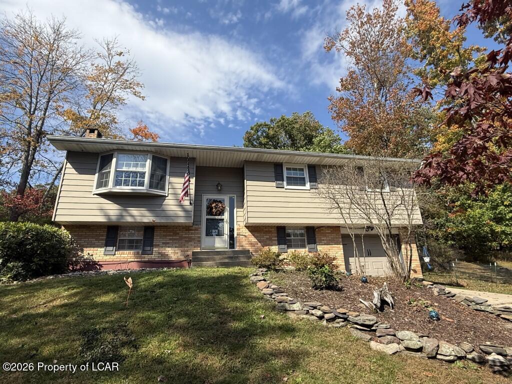 133 Armstrong Drive — photo
