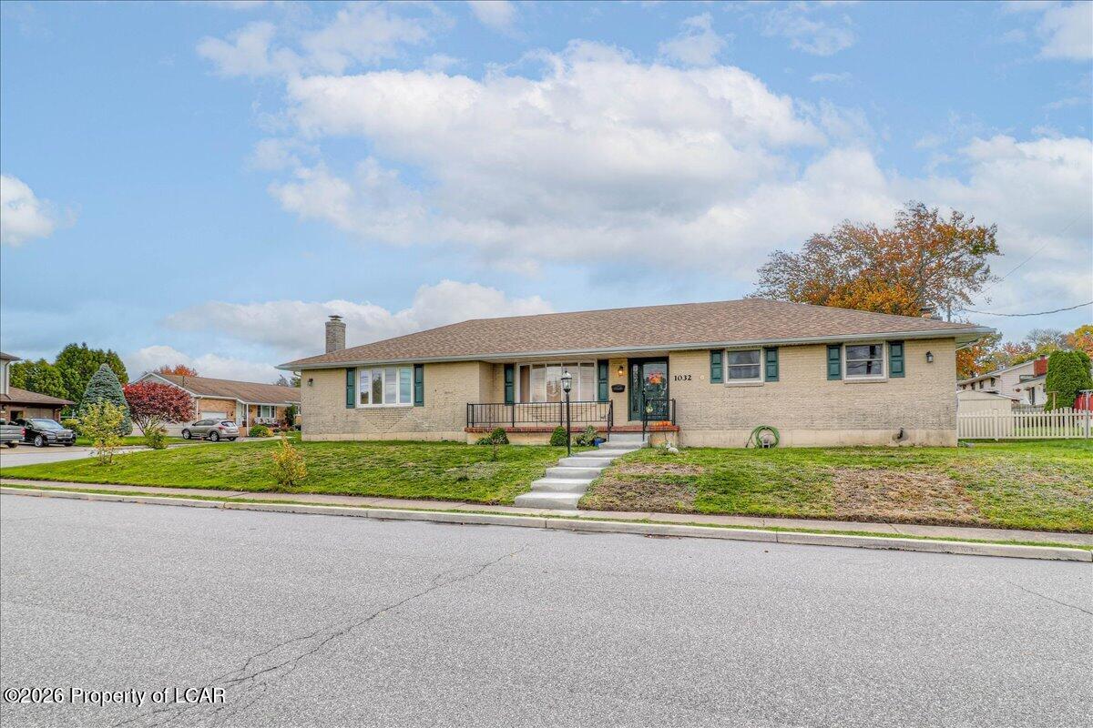 1032 W 20th Street — photo