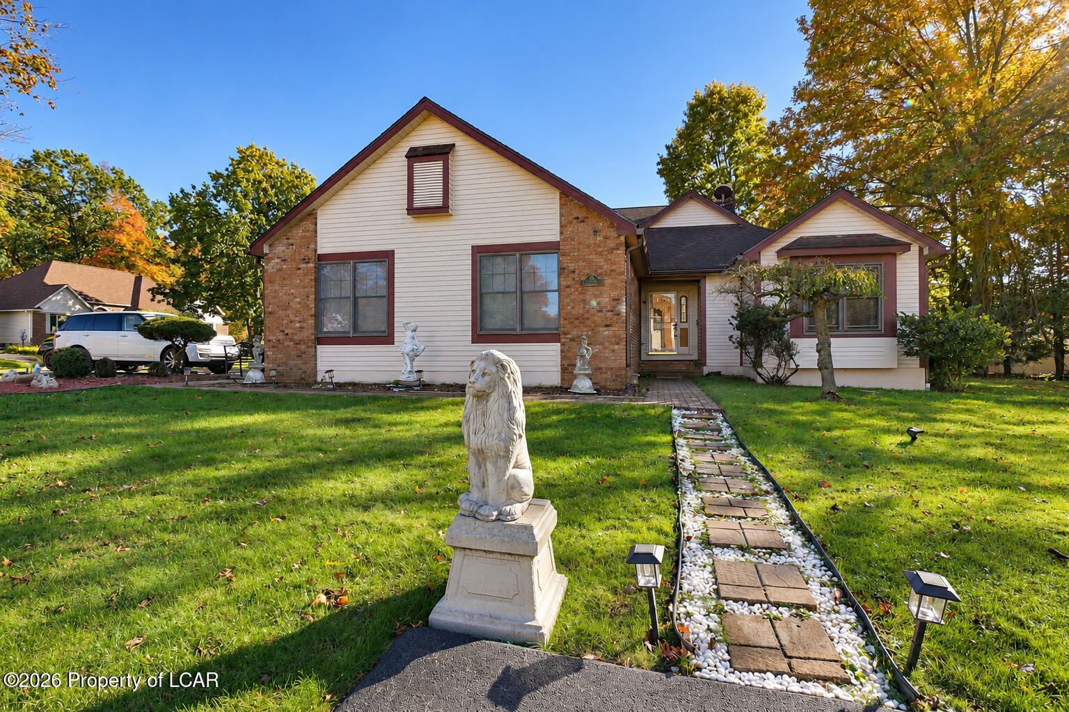 11 Valley Lane — photo