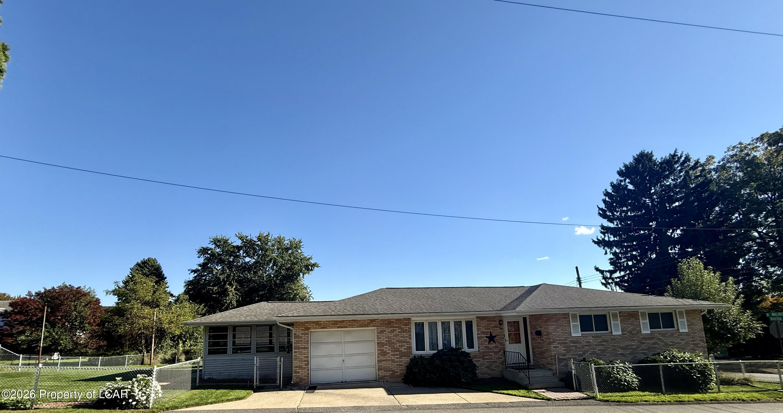 843 N Walnut Street — photo