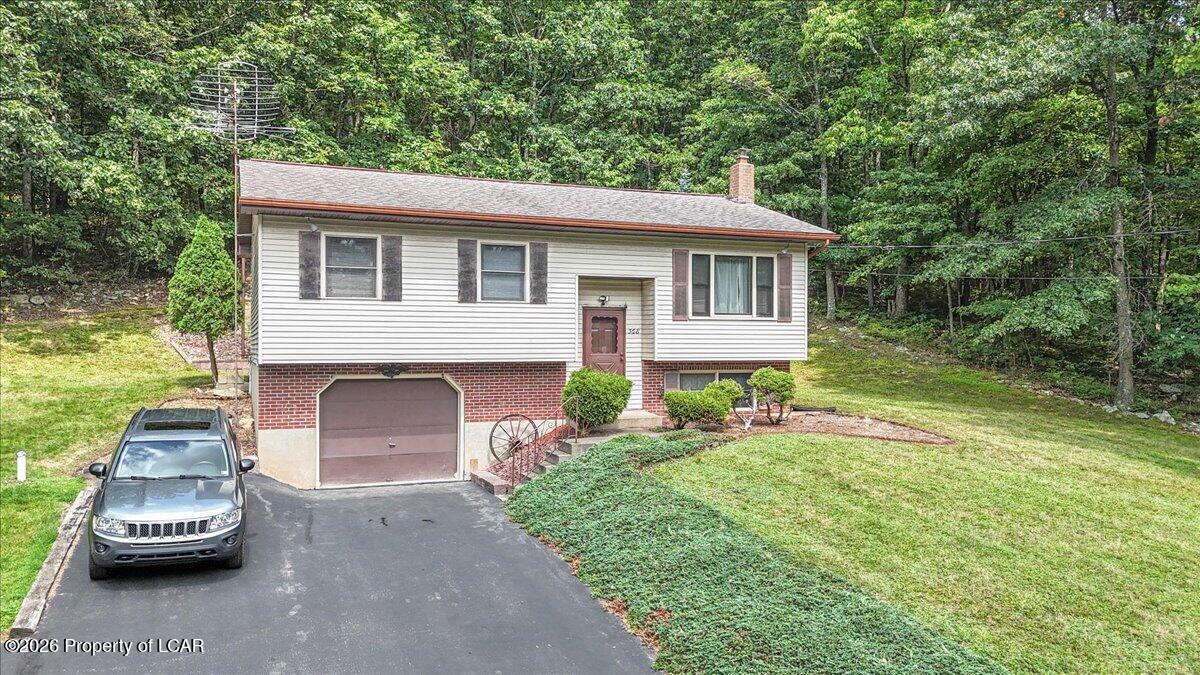 368 Hudson Drive — photo