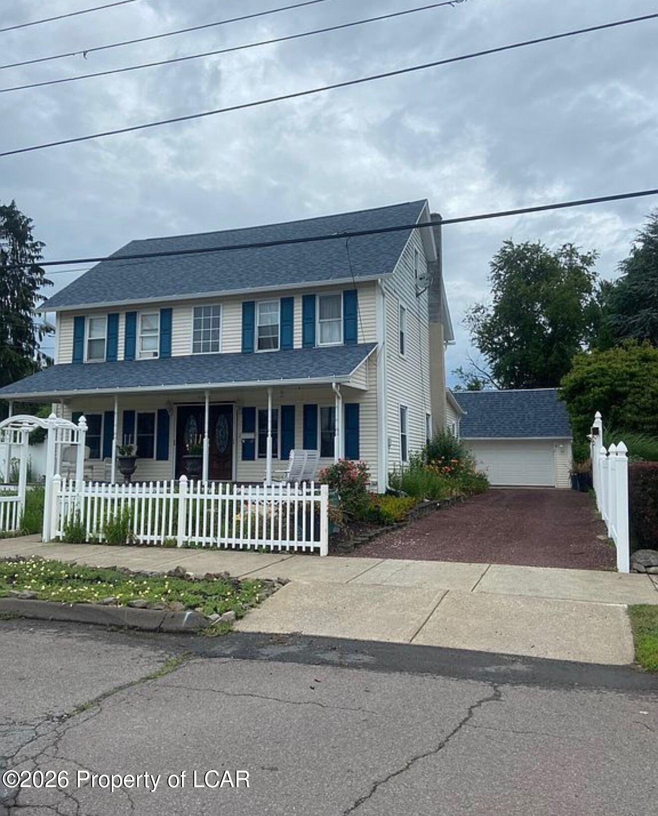230 5th Street — photo