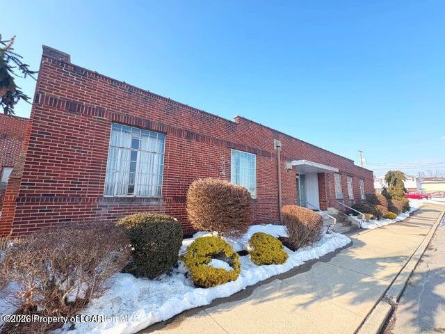 301 1st Street — photo