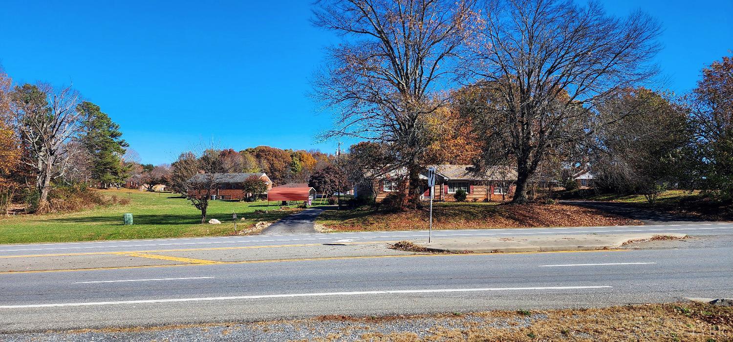 424 Oakville Road — photo